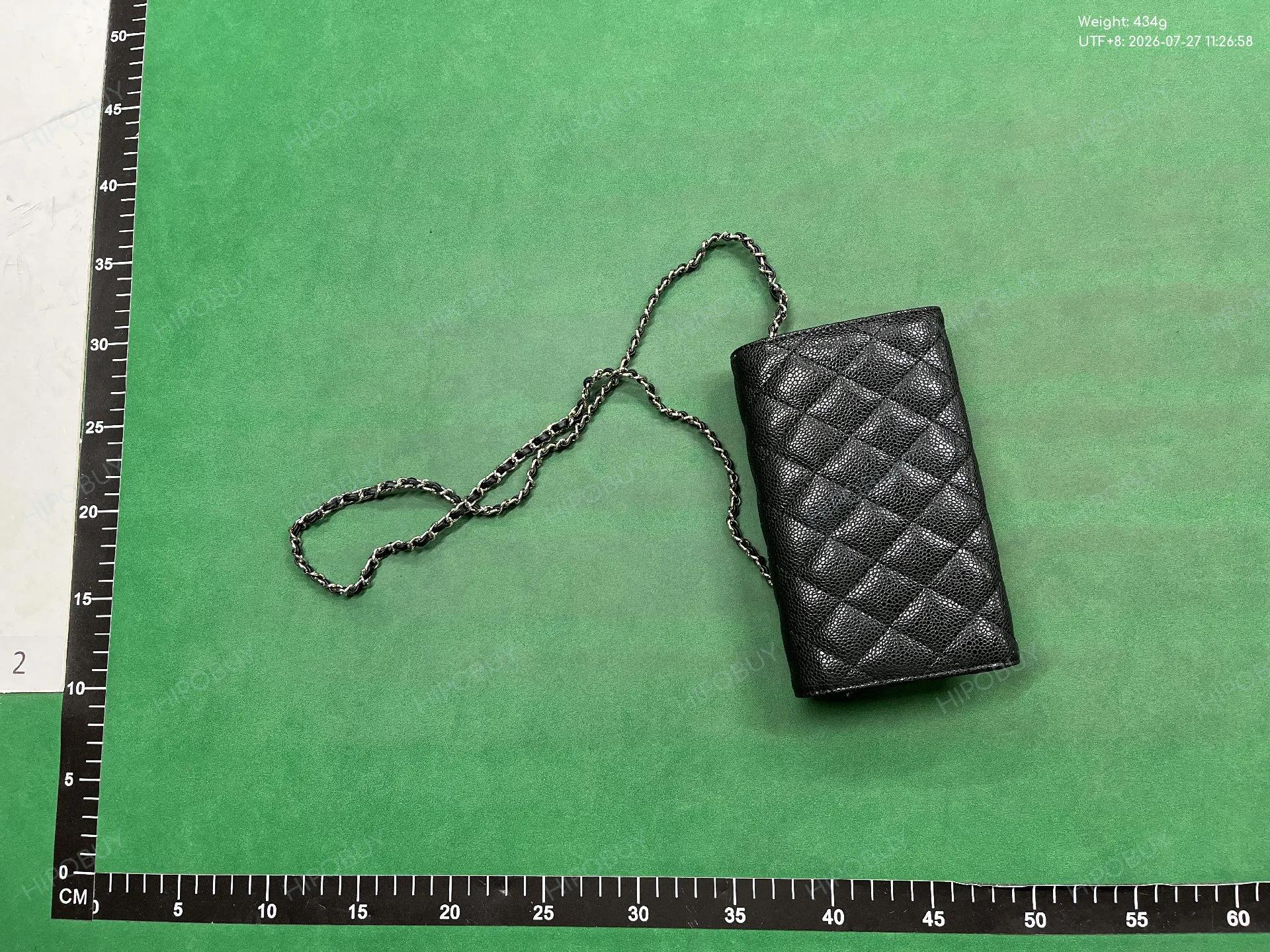 Foto QC 2 de Chanel WOC Quilted Black Caviar Leather