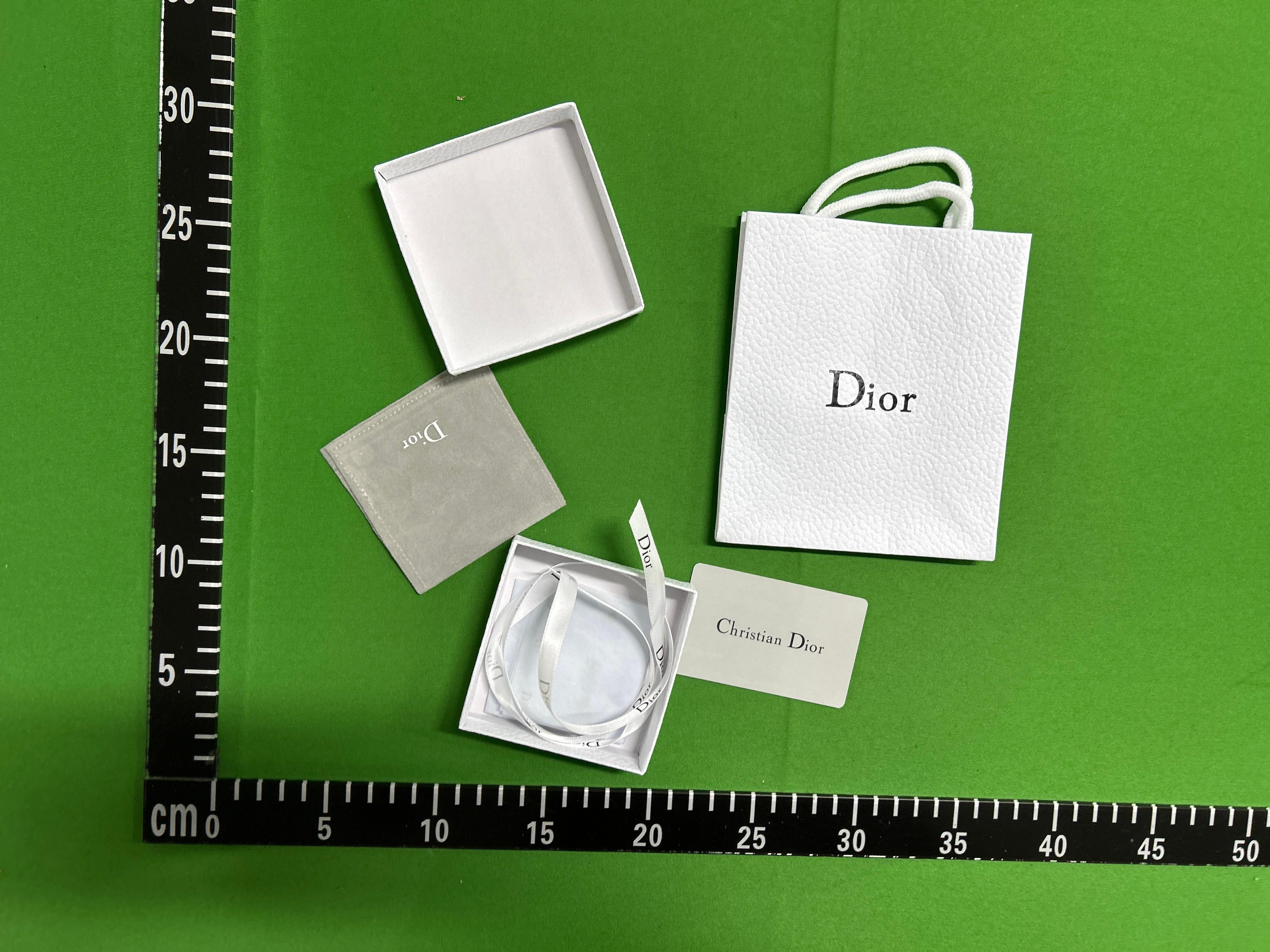 Foto QC 4 de Dior Dior Evolution Ring Metal and Strass Crystal Gold