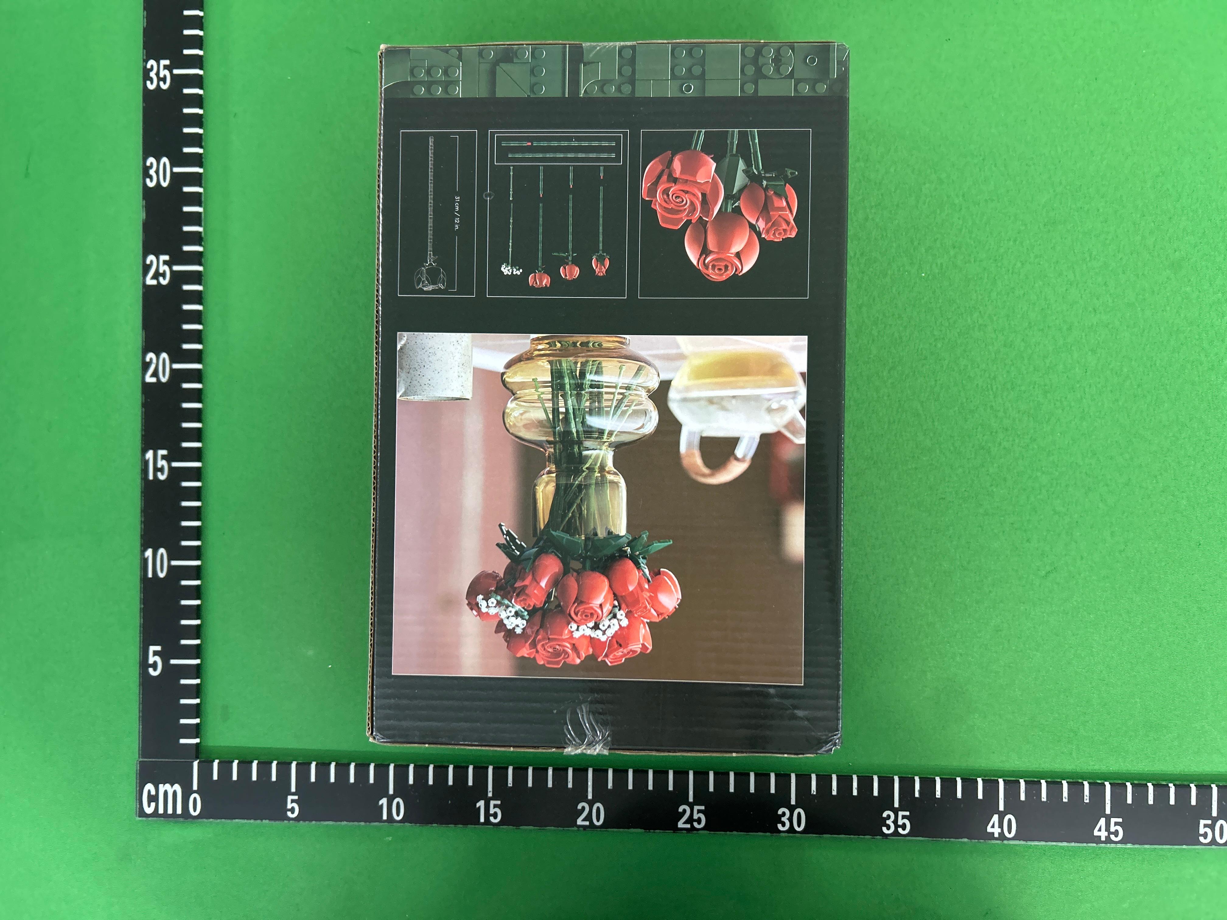 Foto QC 2 de LEGO Botanicals Bouquet of Pink Roses Building Set