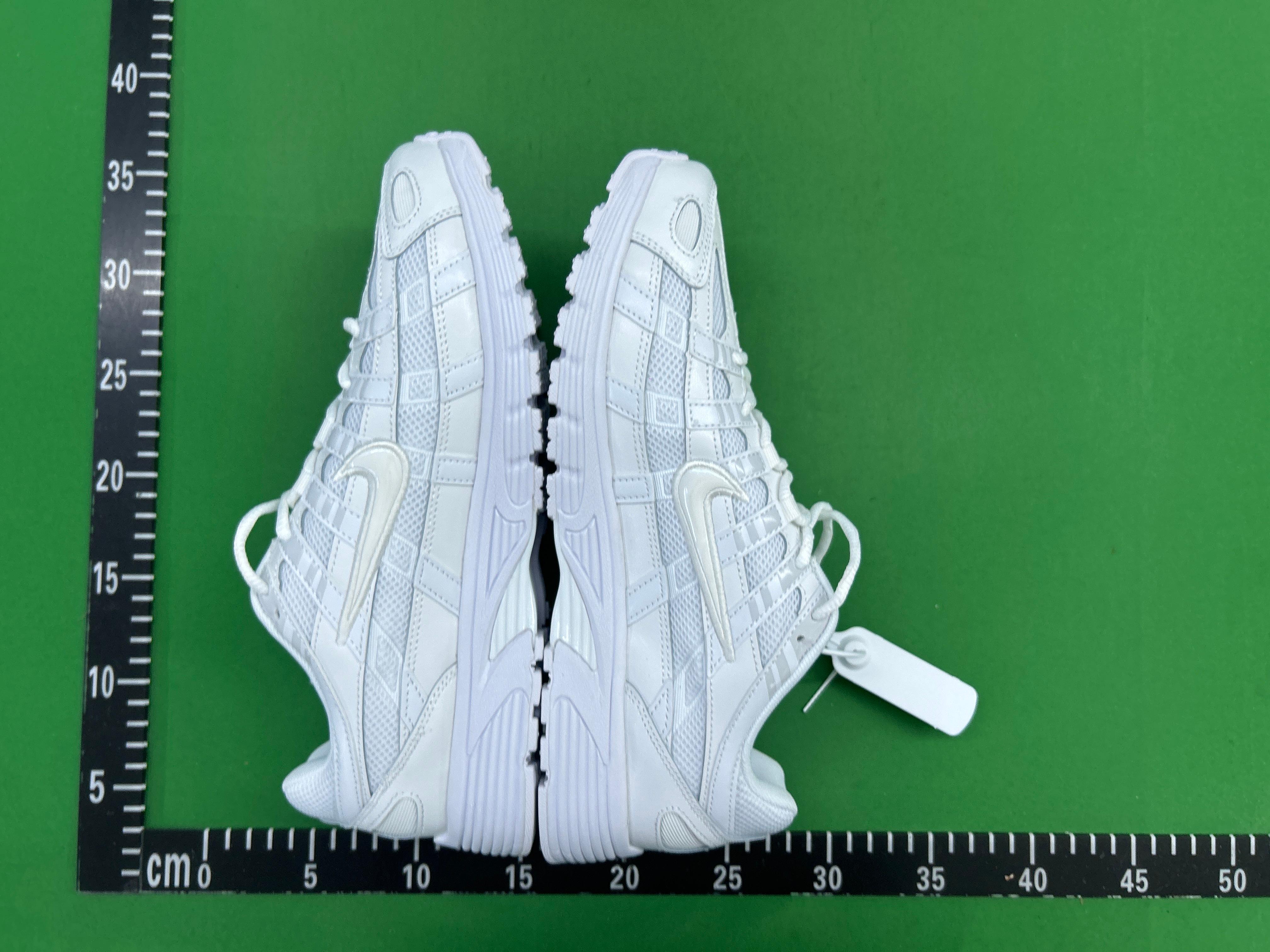 Foto QC 6 de Nike P-6000 Metallic Silver CN0149-001