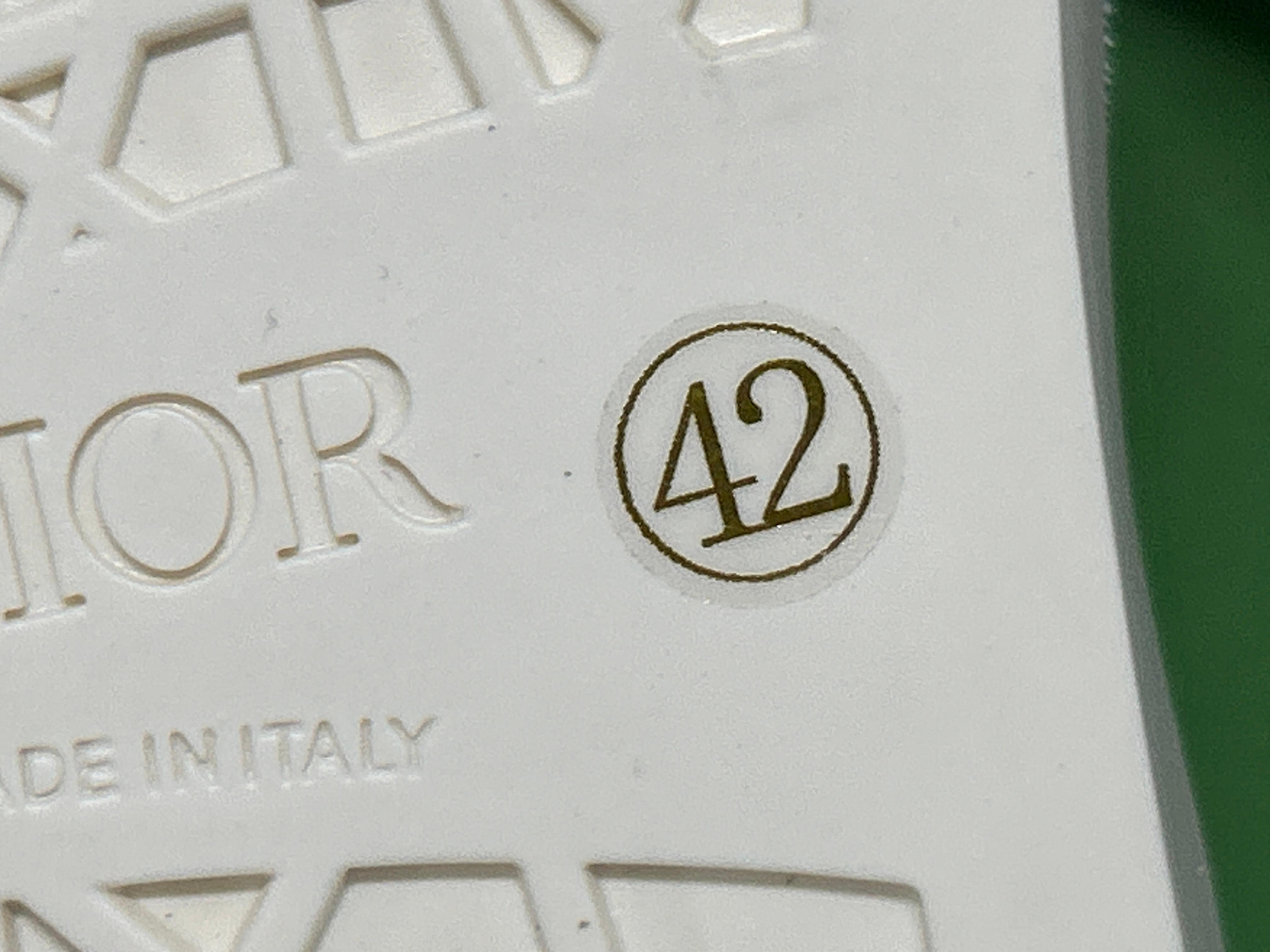 Foto QC 7 de Dior B33 Low Grey Dior Oblique