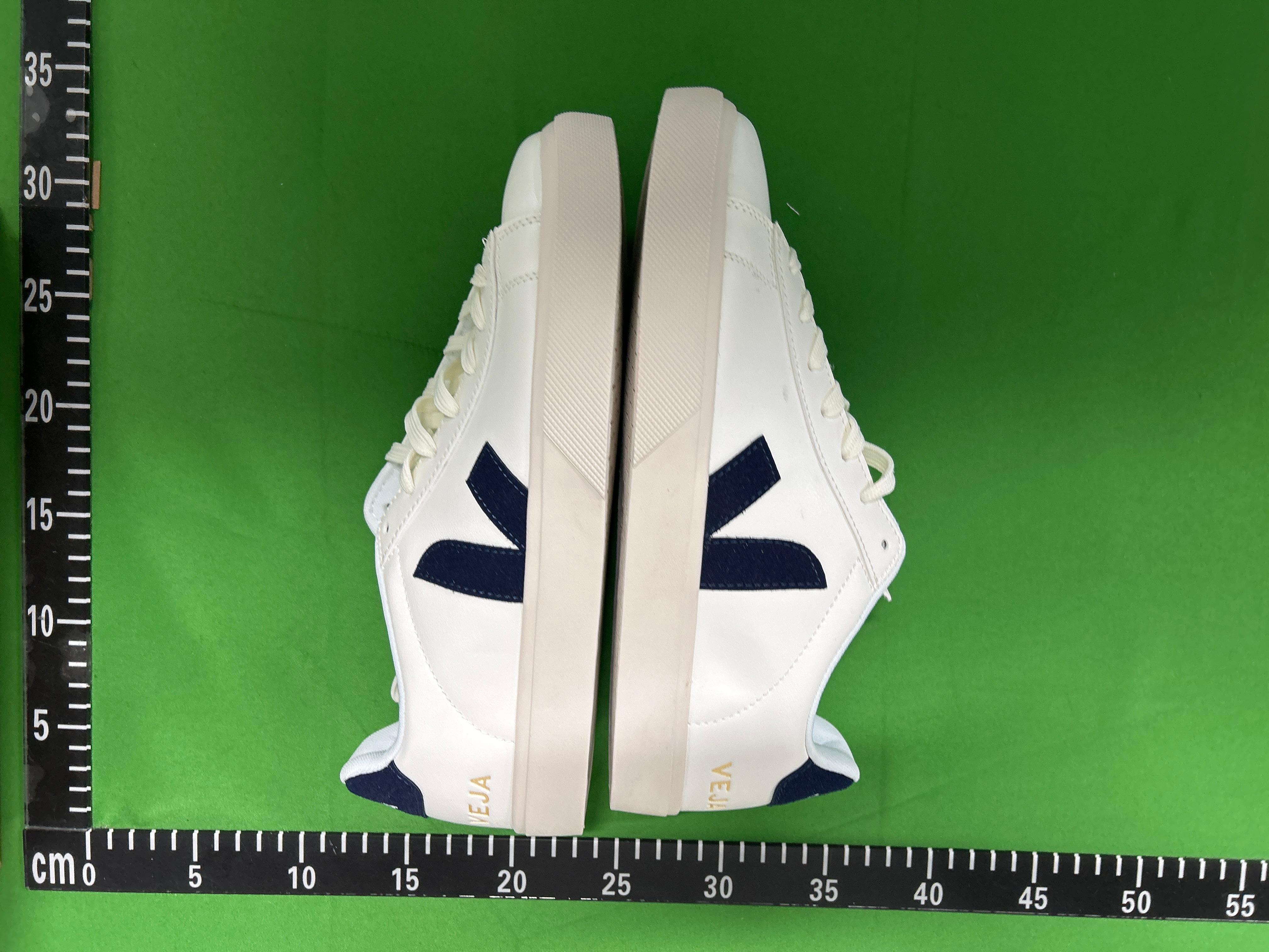 Foto QC 5 de Veja Campo Low Extra White Natural
