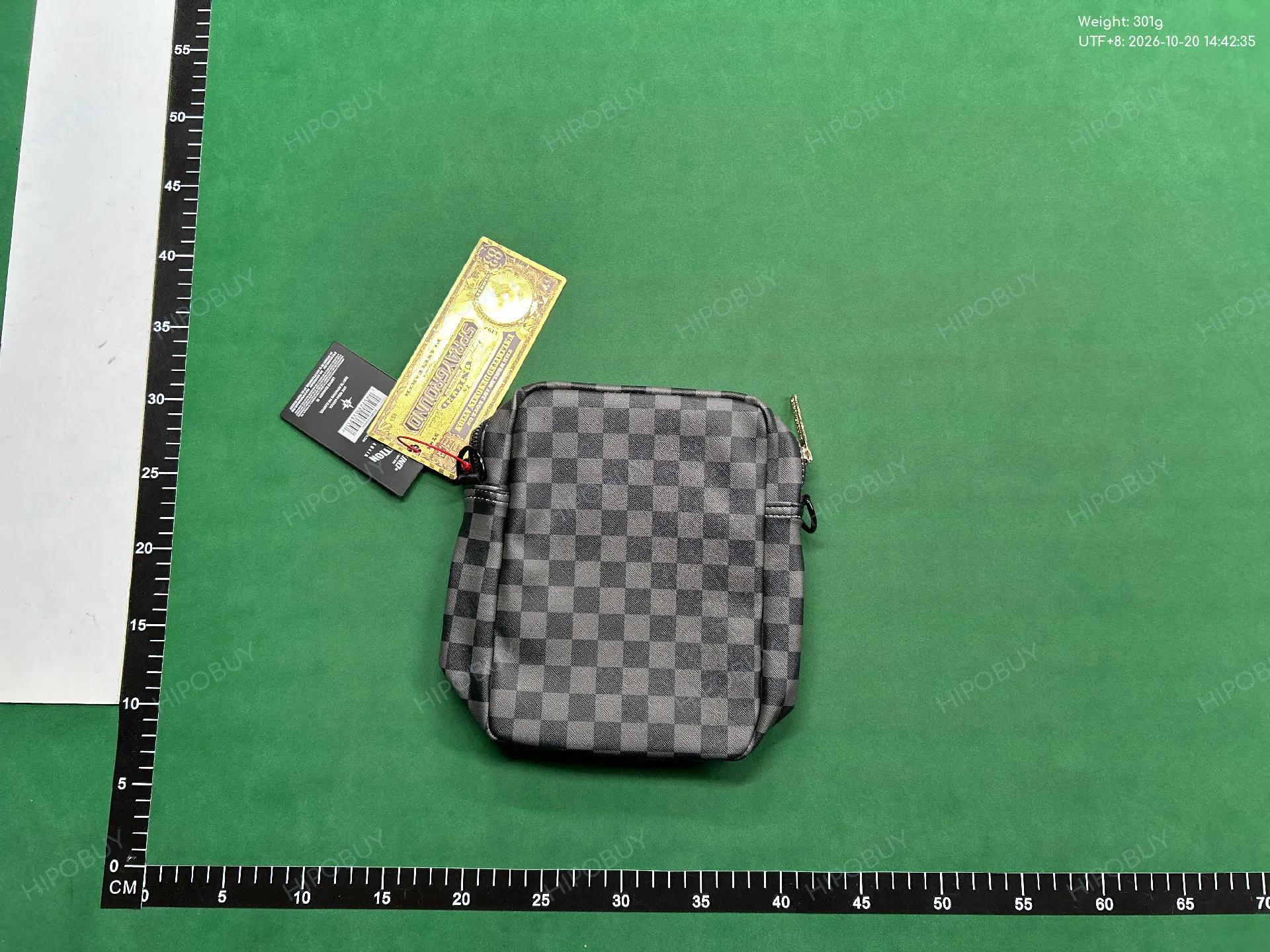 Foto QC 2 de Sprayground Shark Backpack Checkerboard