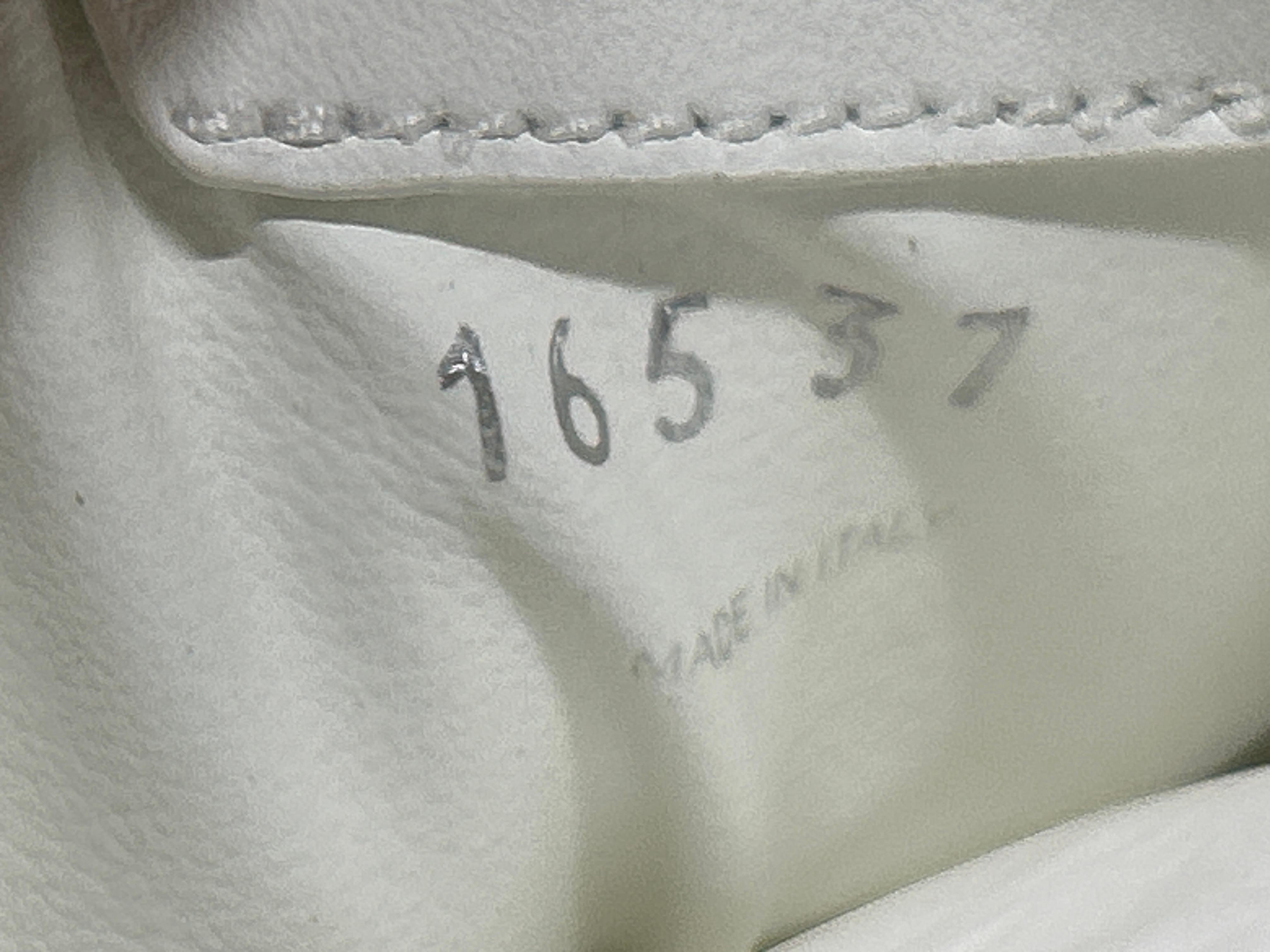 Foto QC 8 de New Balance 530 SL Miu Miu White 5E165E-3D8C-F0009-F-BD05