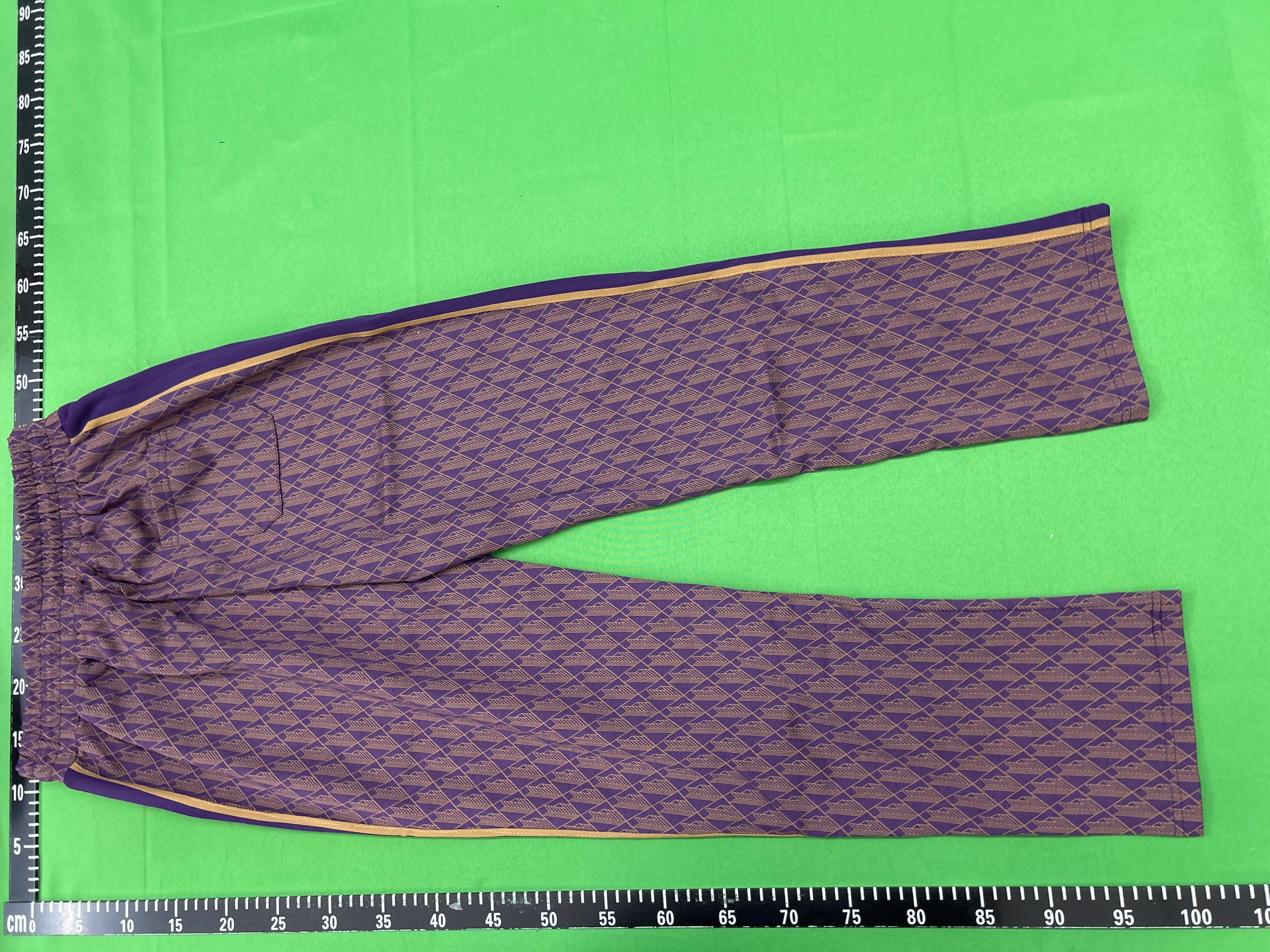 Foto QC 3 de Gucci Logo Tape Tracksuit Set 2-Piece Black