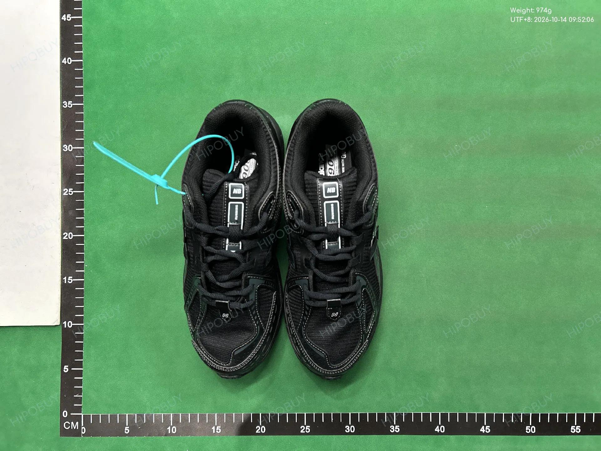 Foto QC 6 de New Balance 1906R Retro Greyscale M1906RHX
