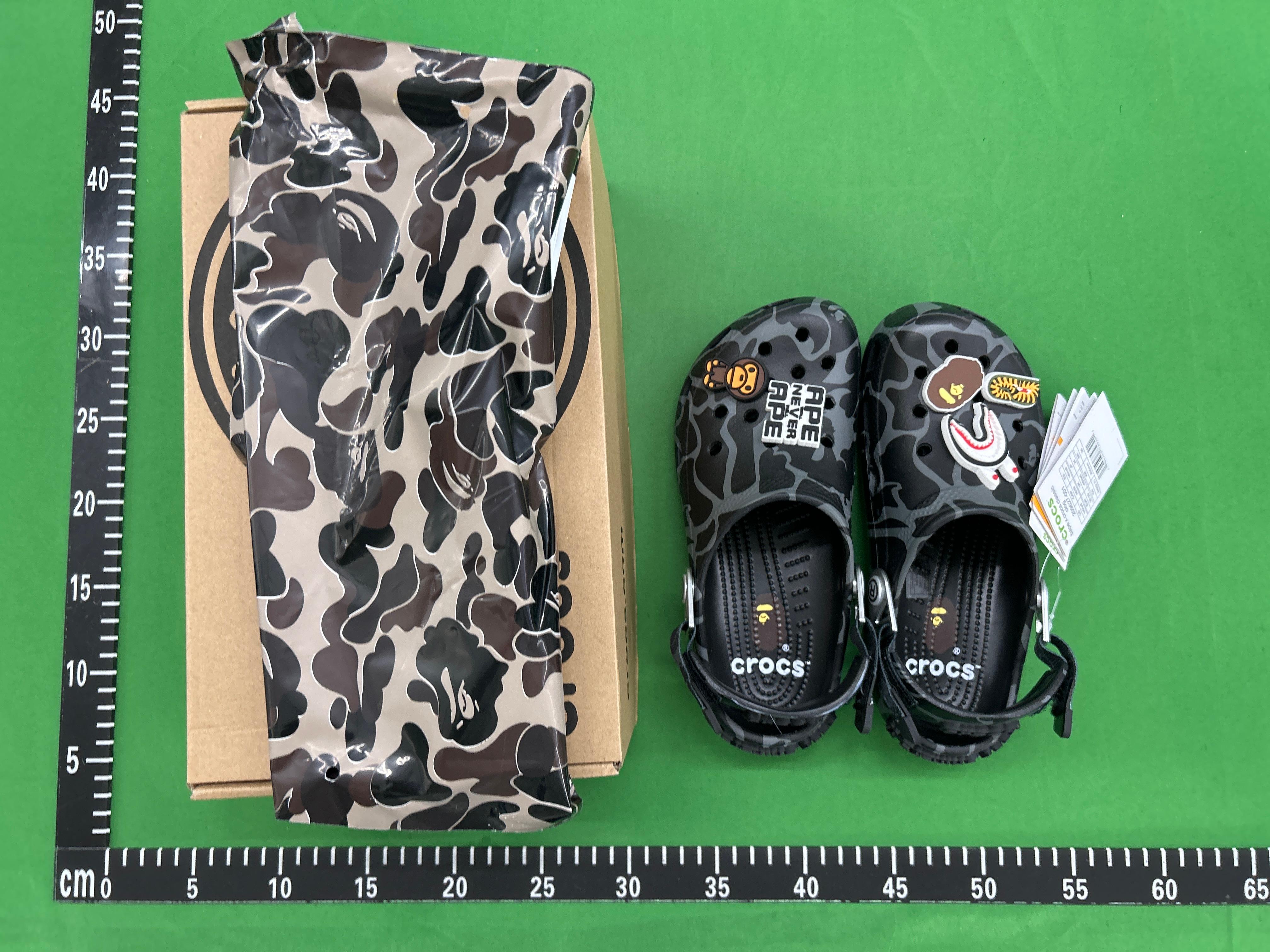 Foto QC 3 de Crocs Classic Clog Foam Bape Blue Camo 209627-4TB