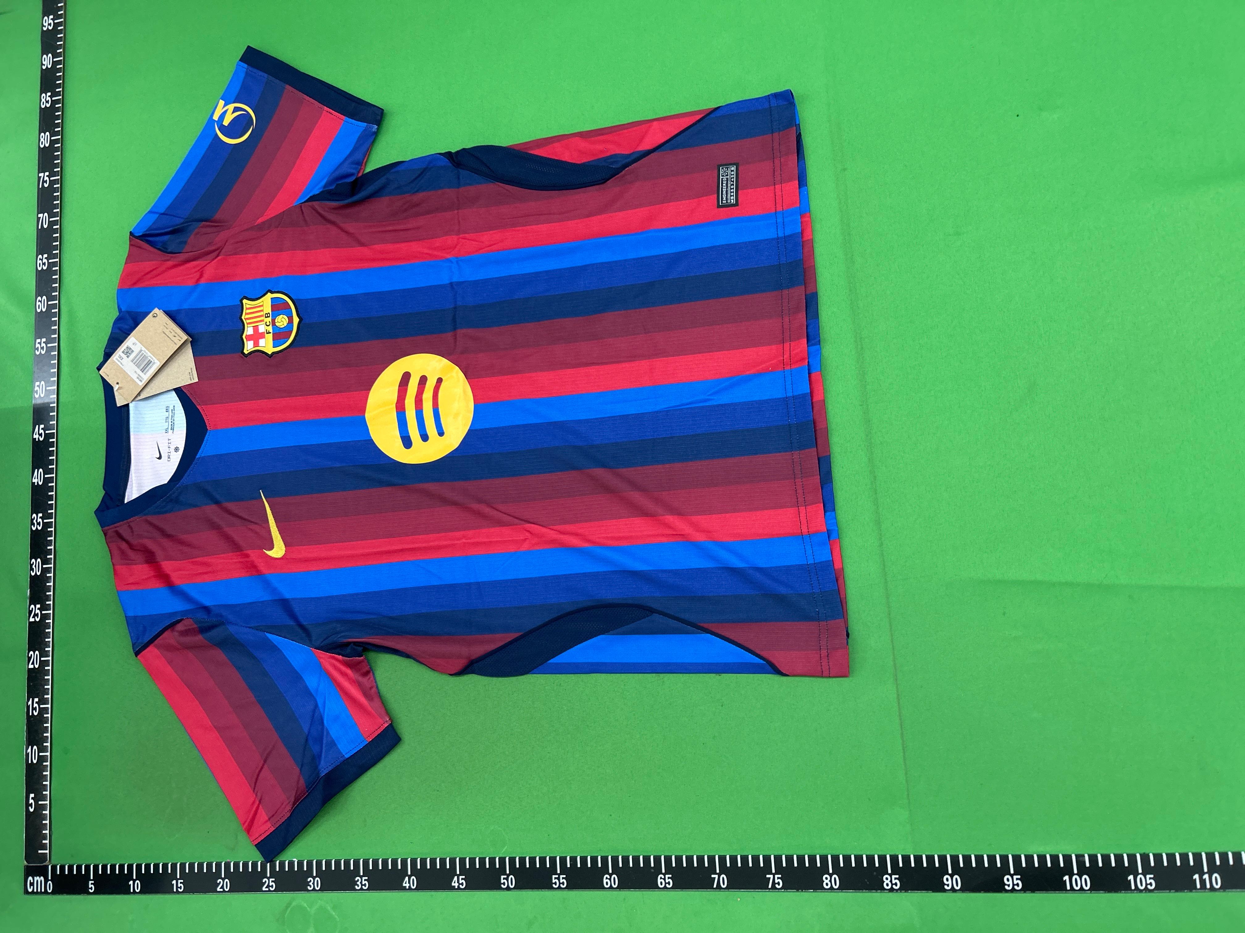 Foto QC 3 de Puma x Chivas Guadalajara 2024/25 Away Jersey White