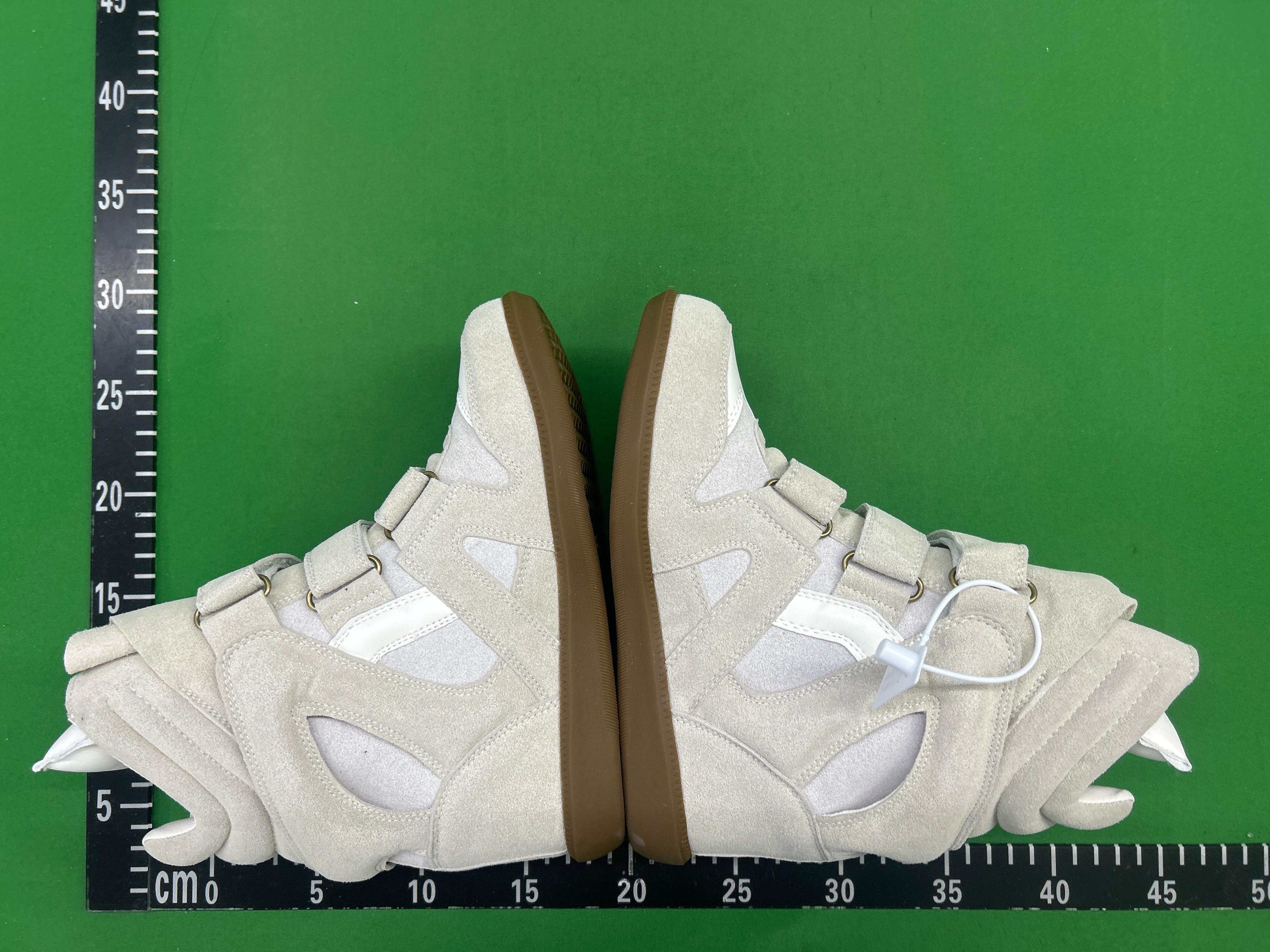Foto QC 4 de Isabel Marant Bekett Suede Wedge Sneakers Taupe