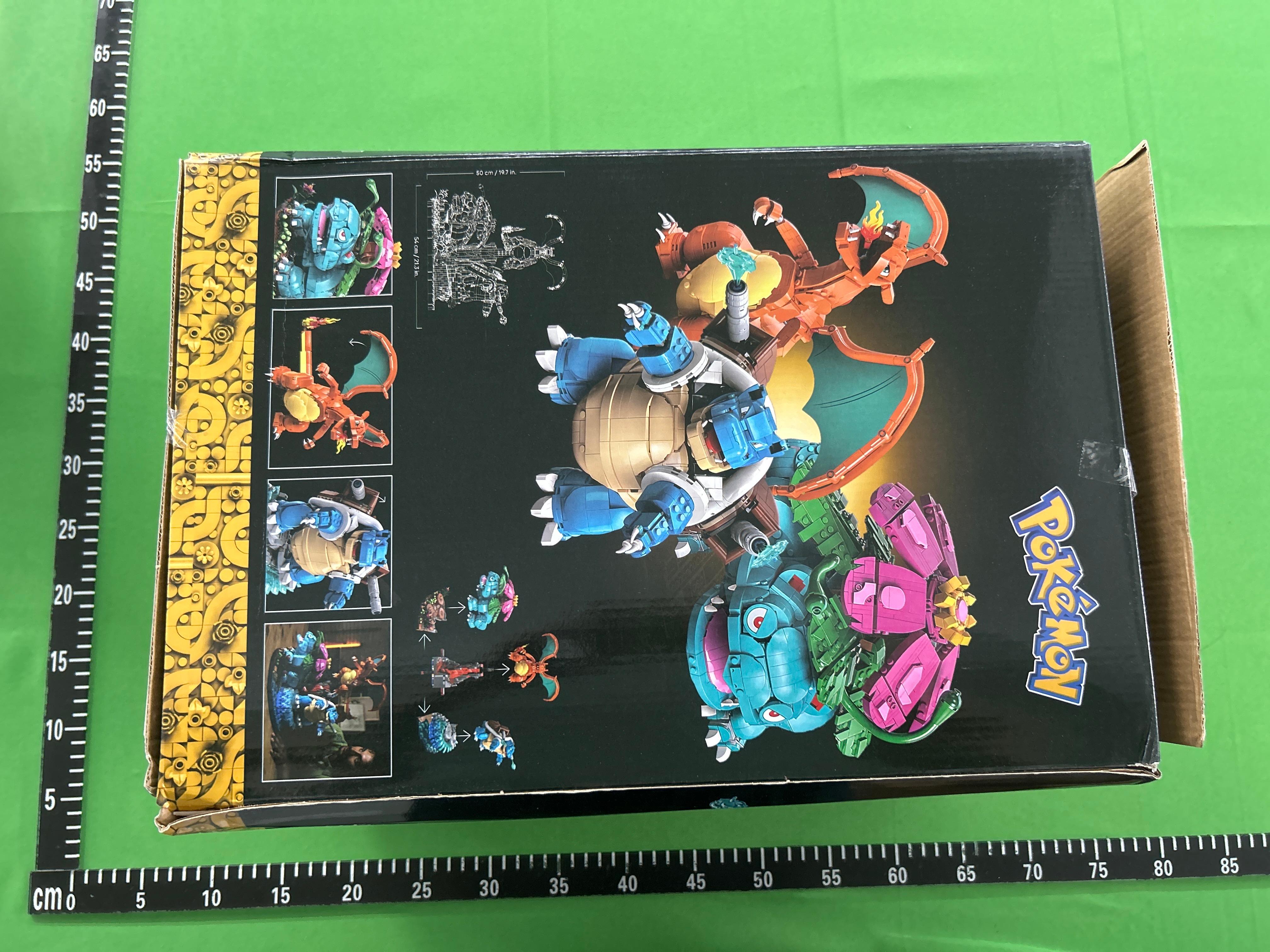 Foto QC 5 de LEGO Pokémon Venusaur, Charizard and Blastoise Plastic Building Block Set