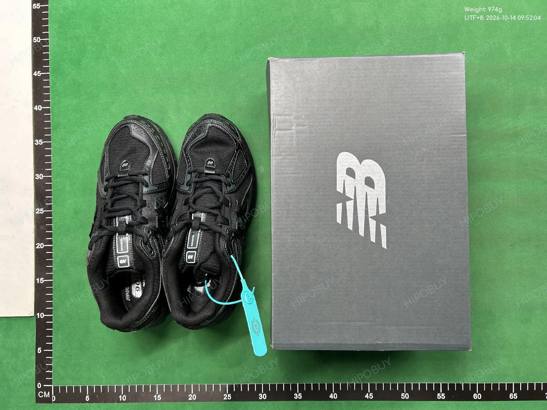 Foto QC 1 de New Balance 1906R Retro Greyscale M1906RHX