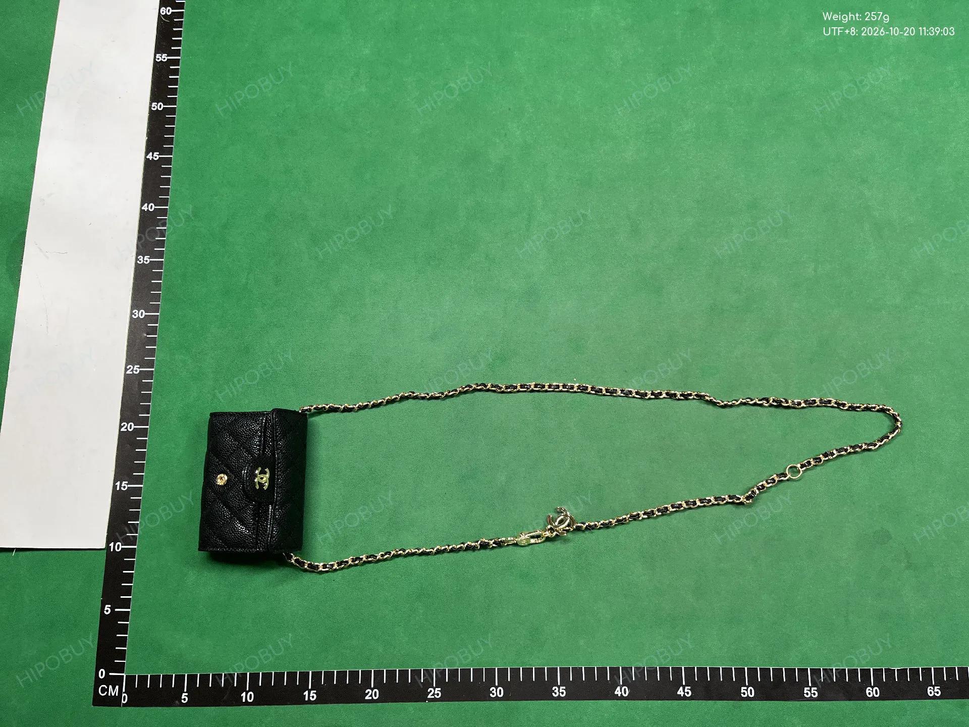 Foto QC 7 de Chanel Classic Flap Card Holder on Chain Quilted Caviar Grey