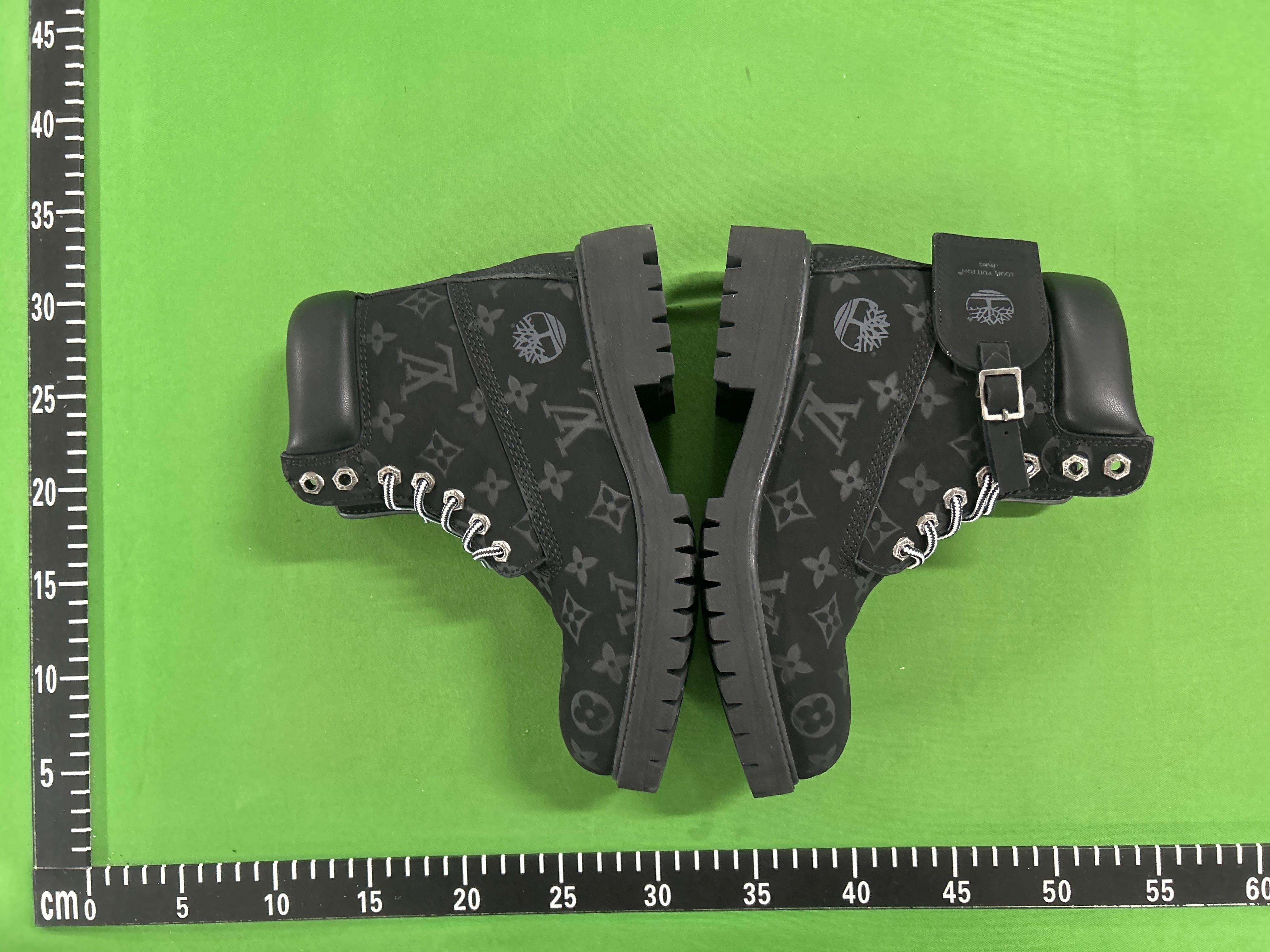 Foto QC 6 de Timberland Field Boot Nubuck Black 4647