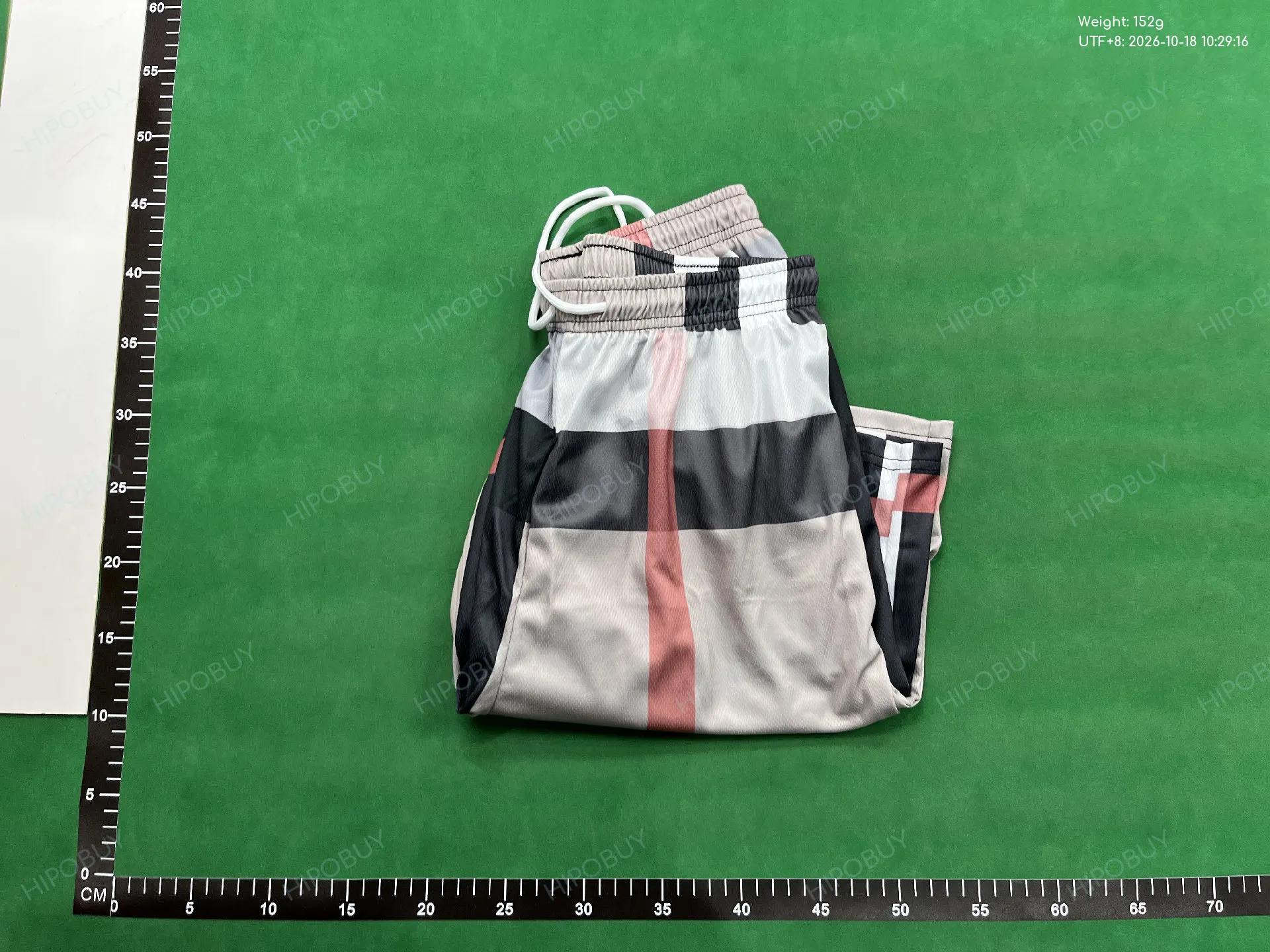 Foto QC 4 de Burberry Vintage Check Board Shorts Quick-Dry Charcoal