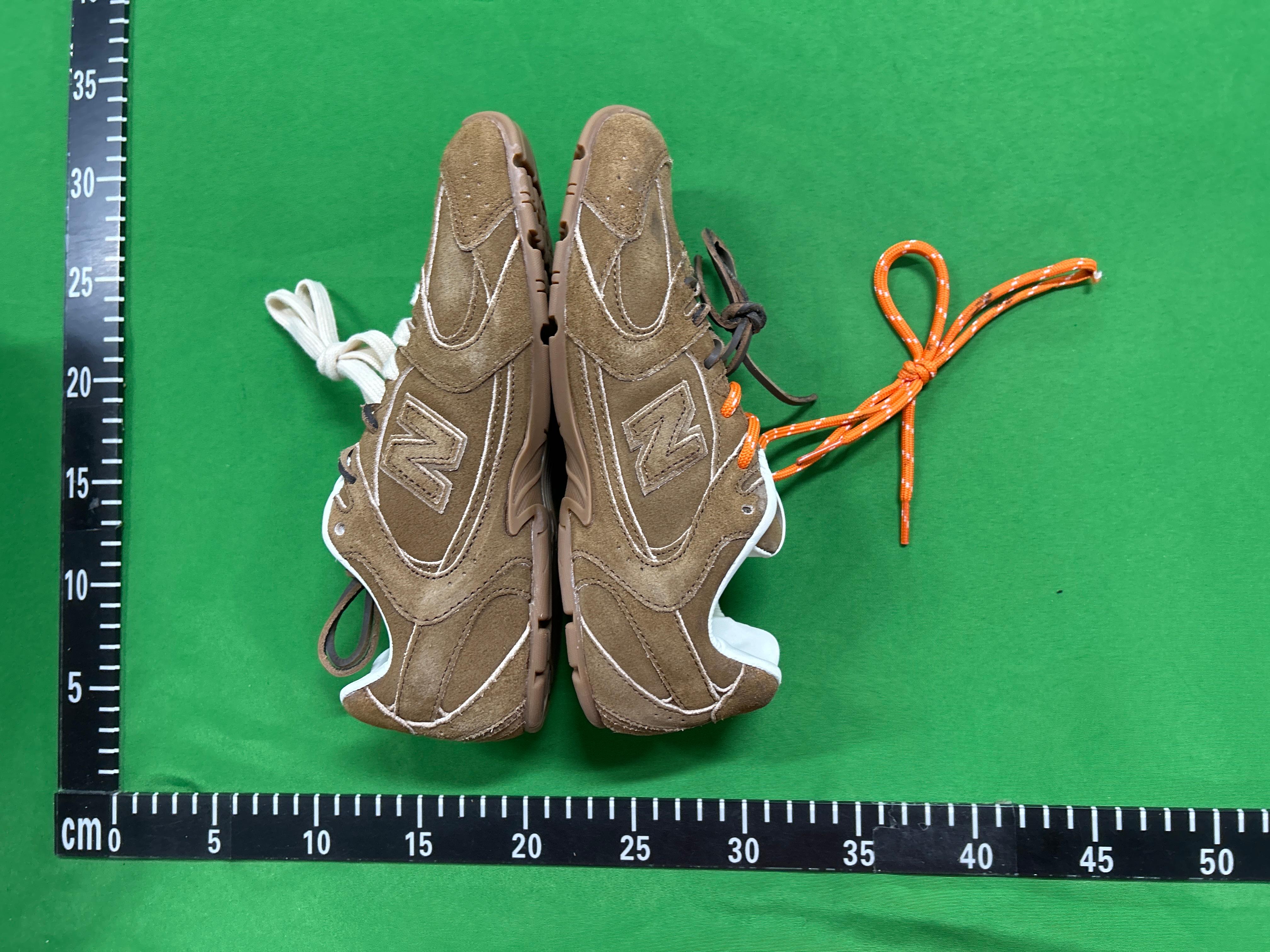 Foto QC 4 de New Balance 530 SL Miu Miu White 5E165E-3D8C-F0009-F-BD05