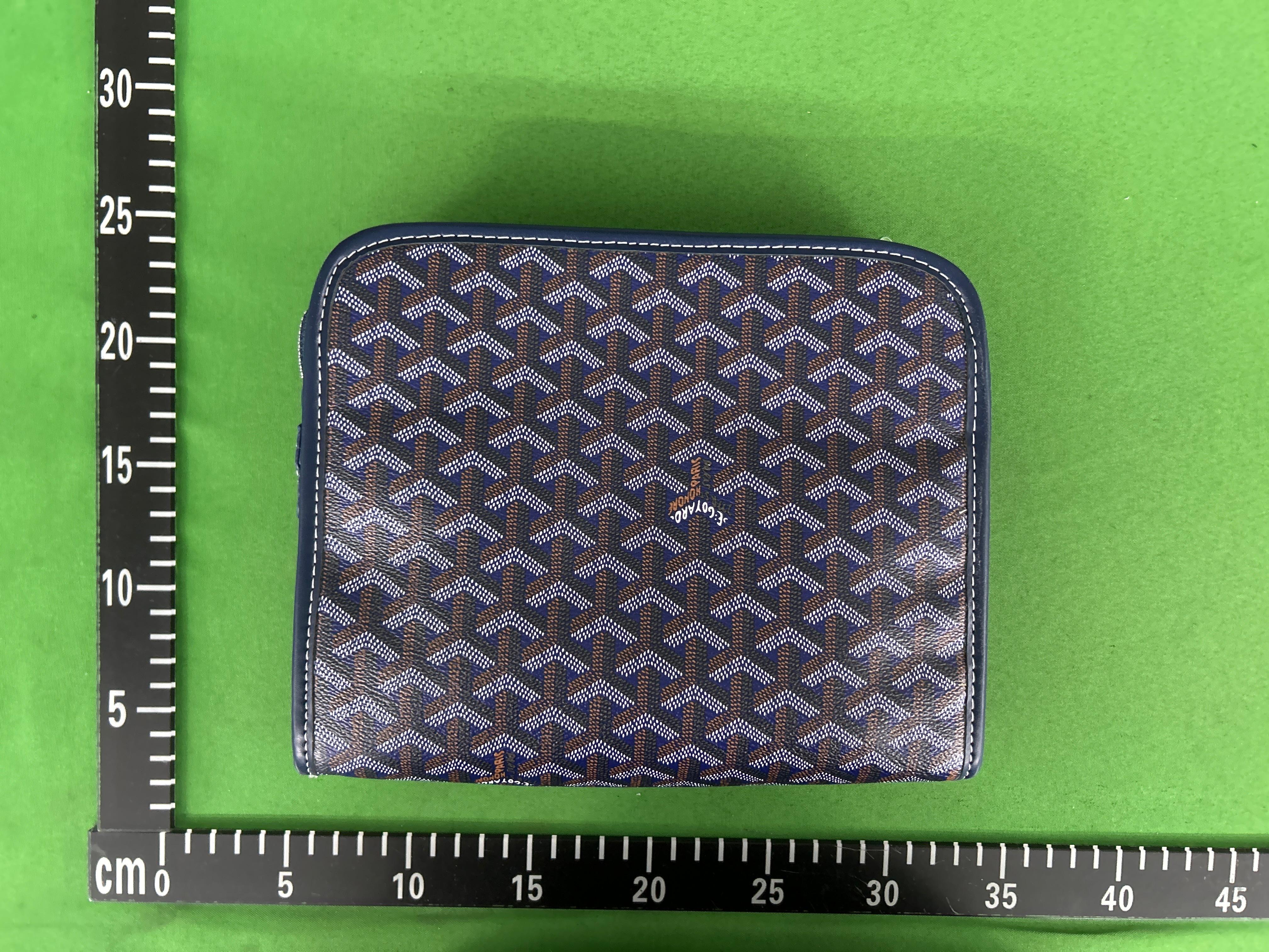 Foto QC 4 de Goyard Jouvence Toiletry Bag MM Black/Tan Goyardine Canvas