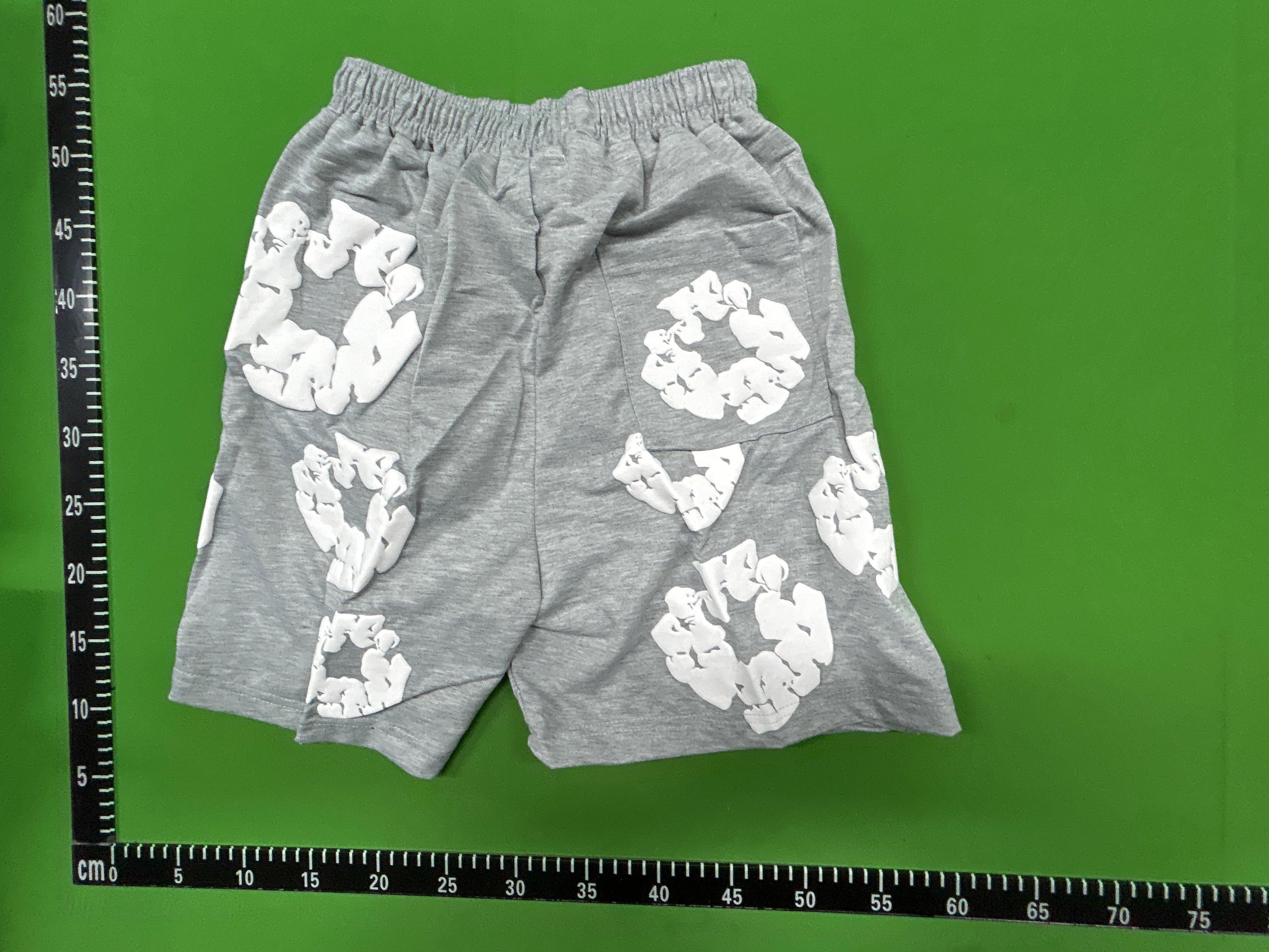 Foto QC 5 de Denim Tears Sweat Shorts Cotton Wreath Loose Grey