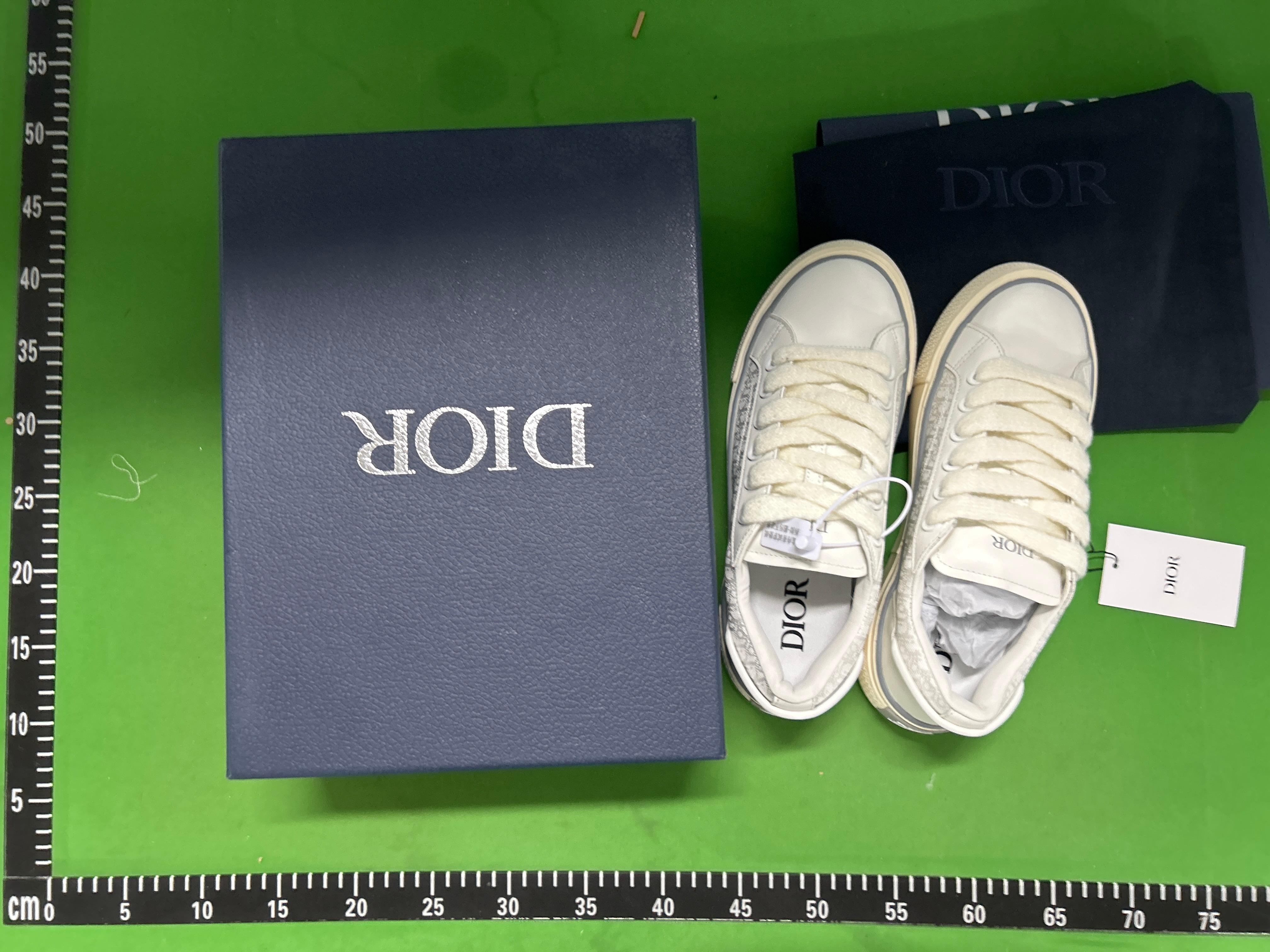 Foto QC 2 de Dior B33 Low Grey Dior Oblique