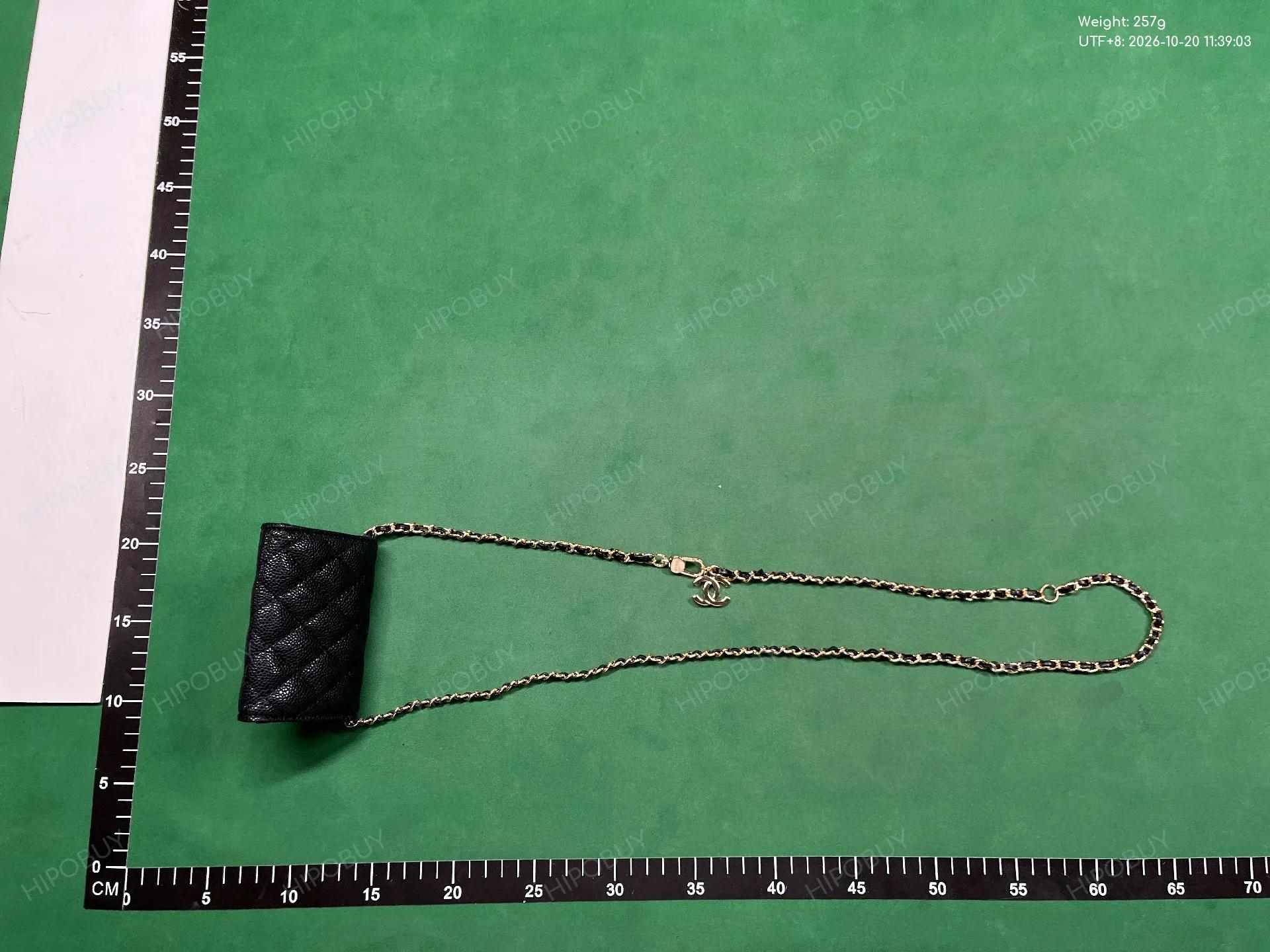 Foto QC 8 de Chanel Classic Flap Card Holder on Chain Quilted Caviar Grey