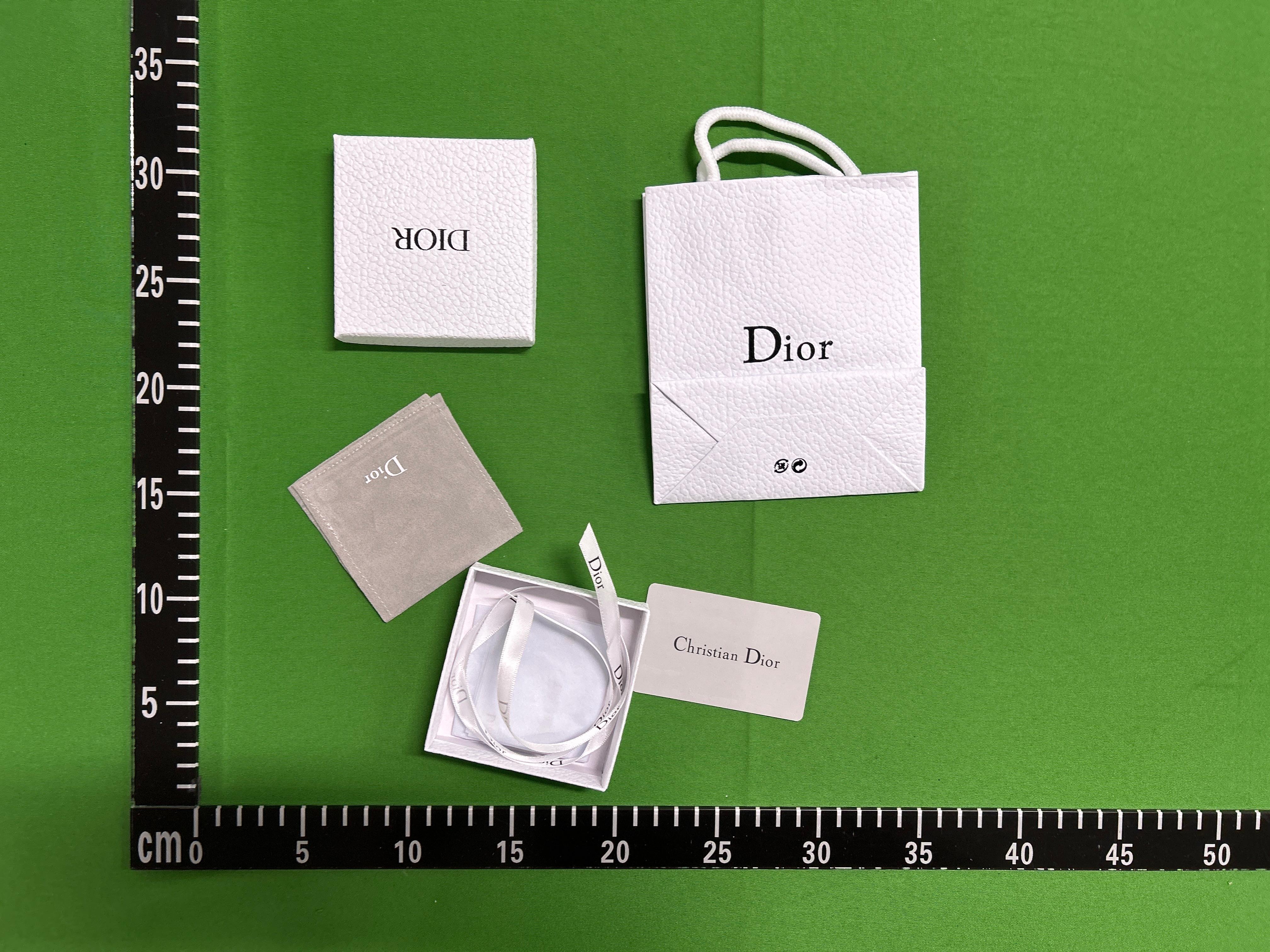 Foto QC 5 de Dior Dior Evolution Ring Metal and Strass Crystal Gold