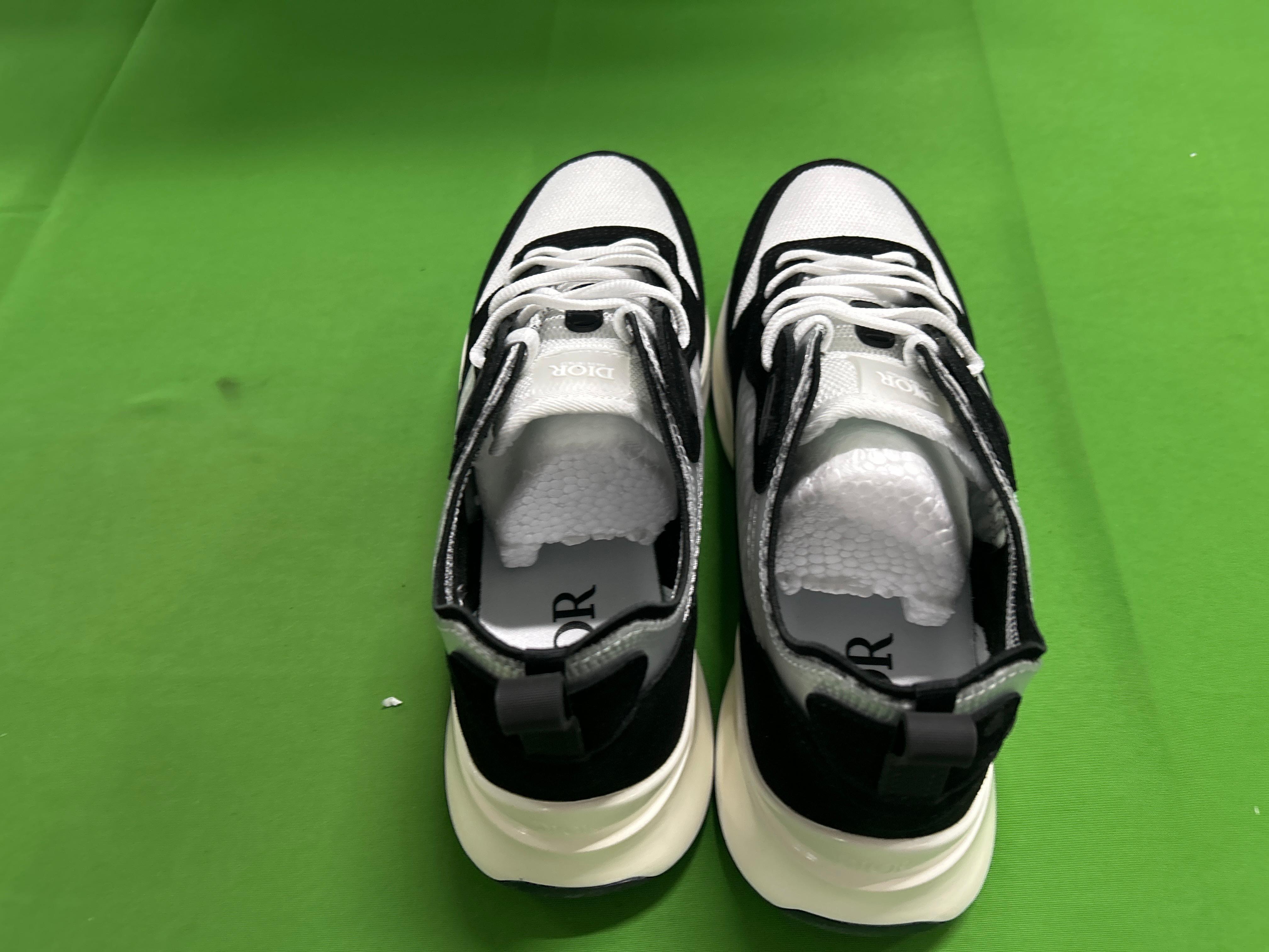 Foto QC 3 de Dior B25 Runner Grey White Oblique