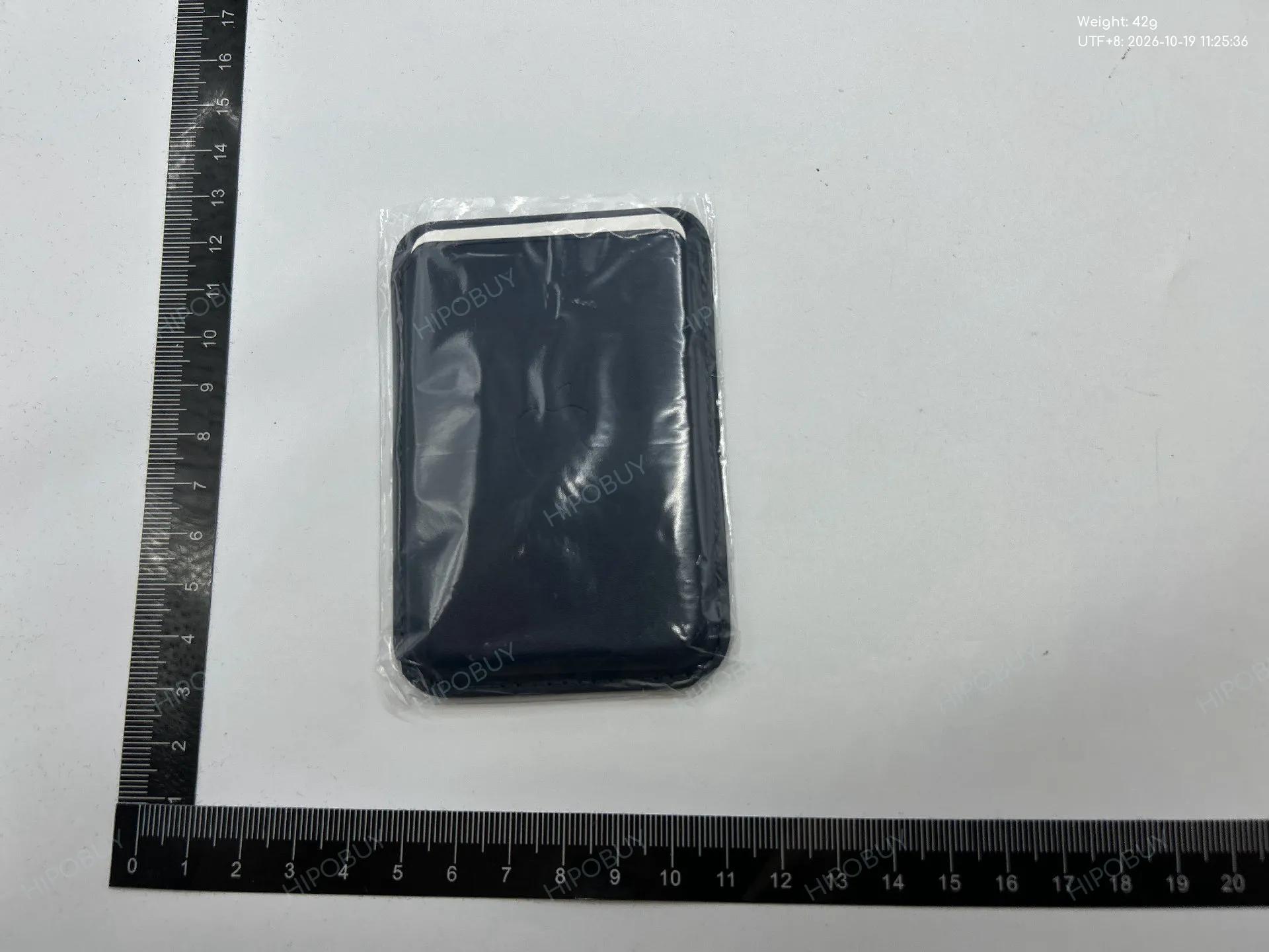 Foto QC 3 de Apple Leather MagSafe Wallet for iPhone 14 and 15 Saddle Brown