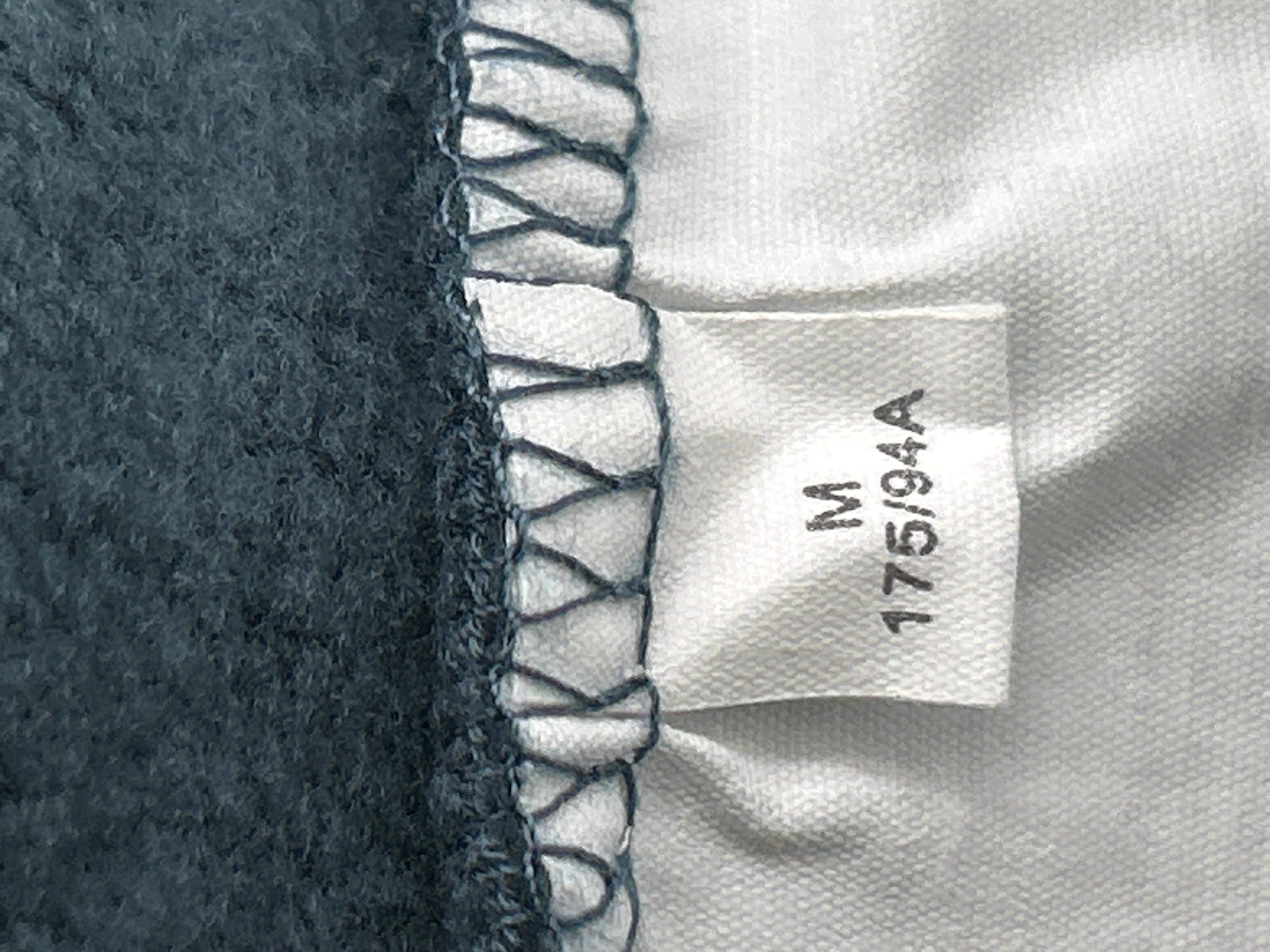 Foto QC 2 de Acne Studios Stockholm 1996 Sweater Washed Distressed White