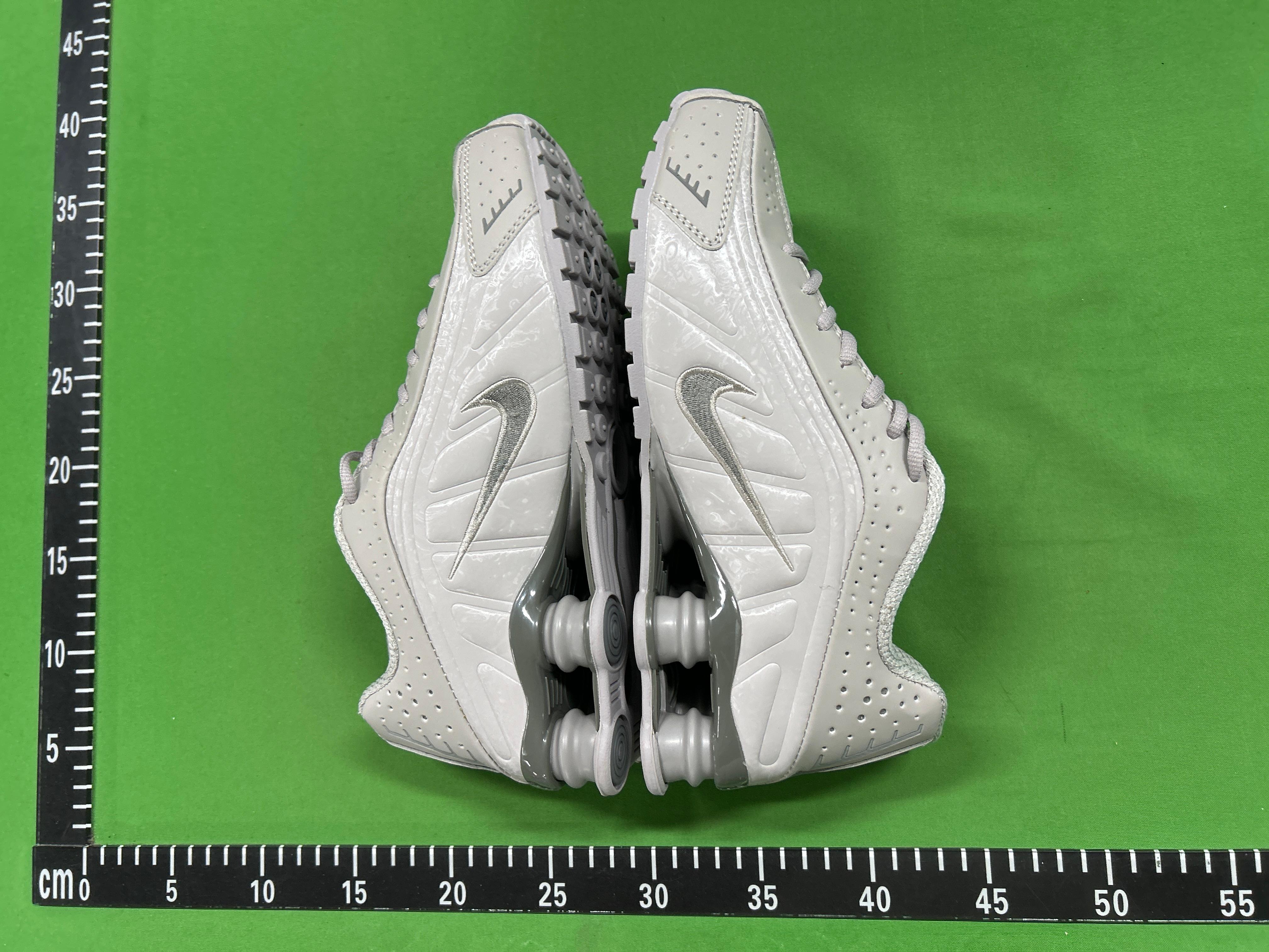 Foto QC 4 de Nike Shox R4 Barely Rose Metallic Platinum AR3565-600