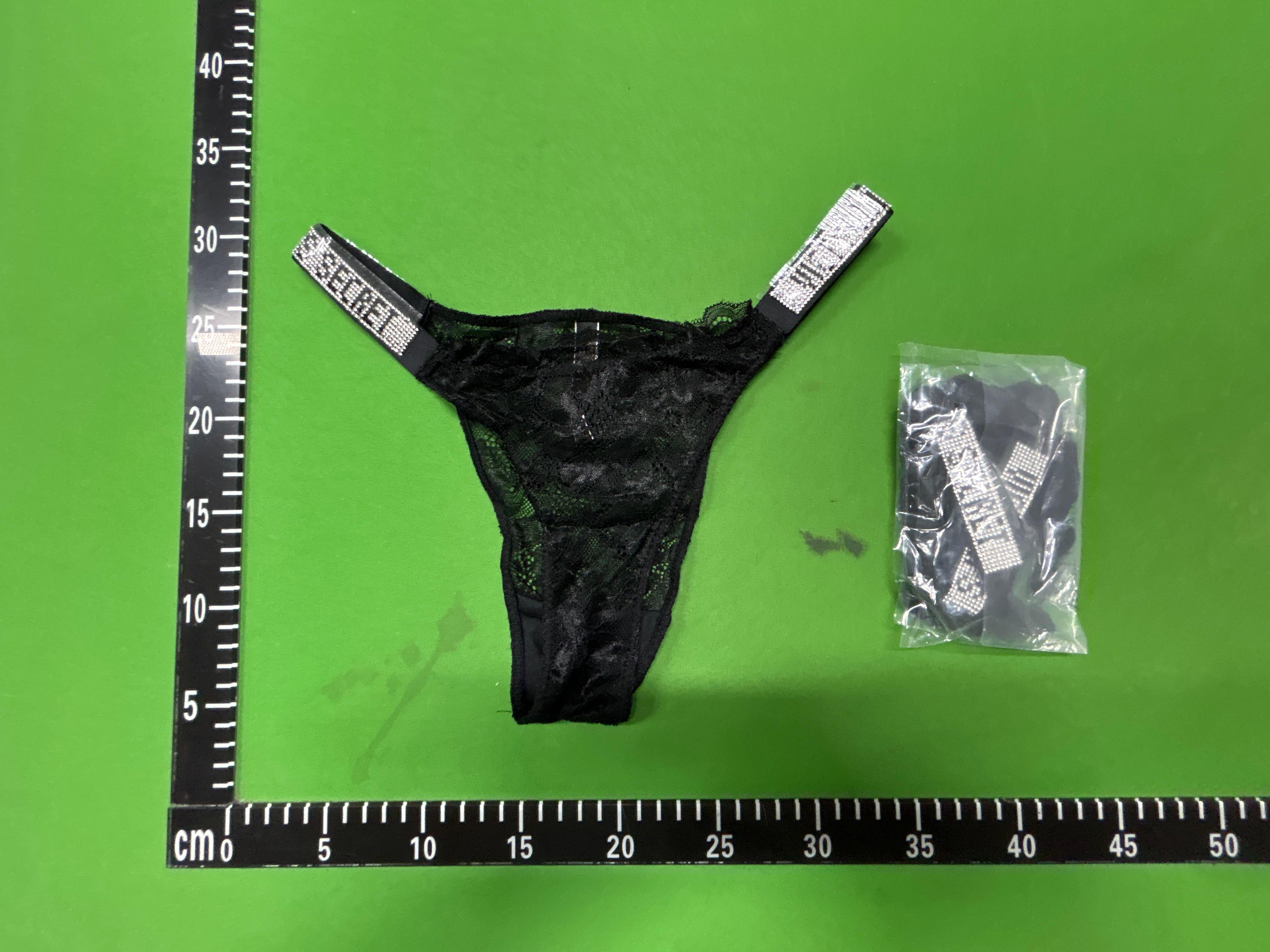 Foto QC 2 de Generic Underwear Lace Rhinestone Thong White