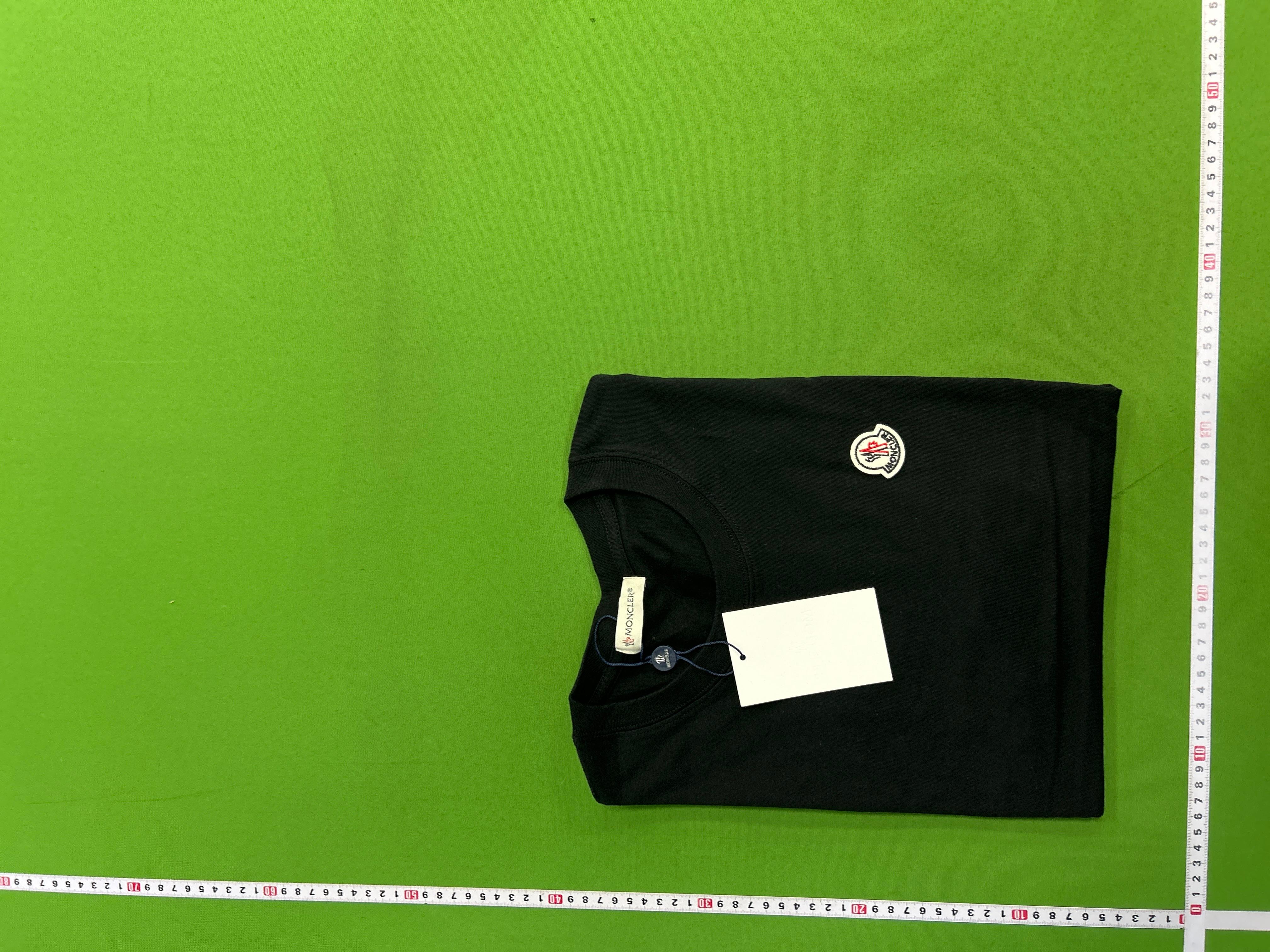 Foto QC 1 de Moncler T-shirt Small Logo Navy Blue