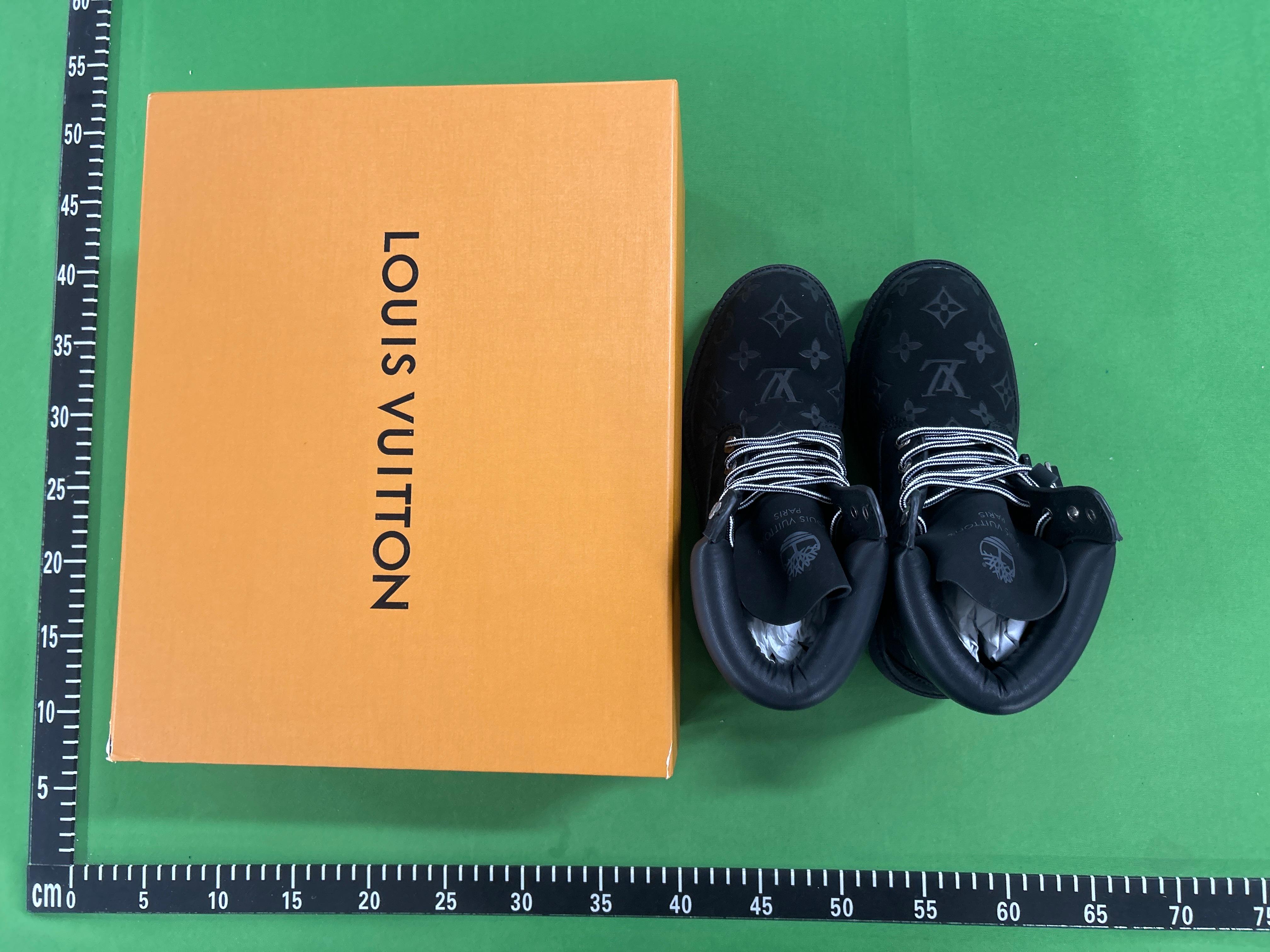 Foto QC 3 de Timberland Field Boot Nubuck Black 4647