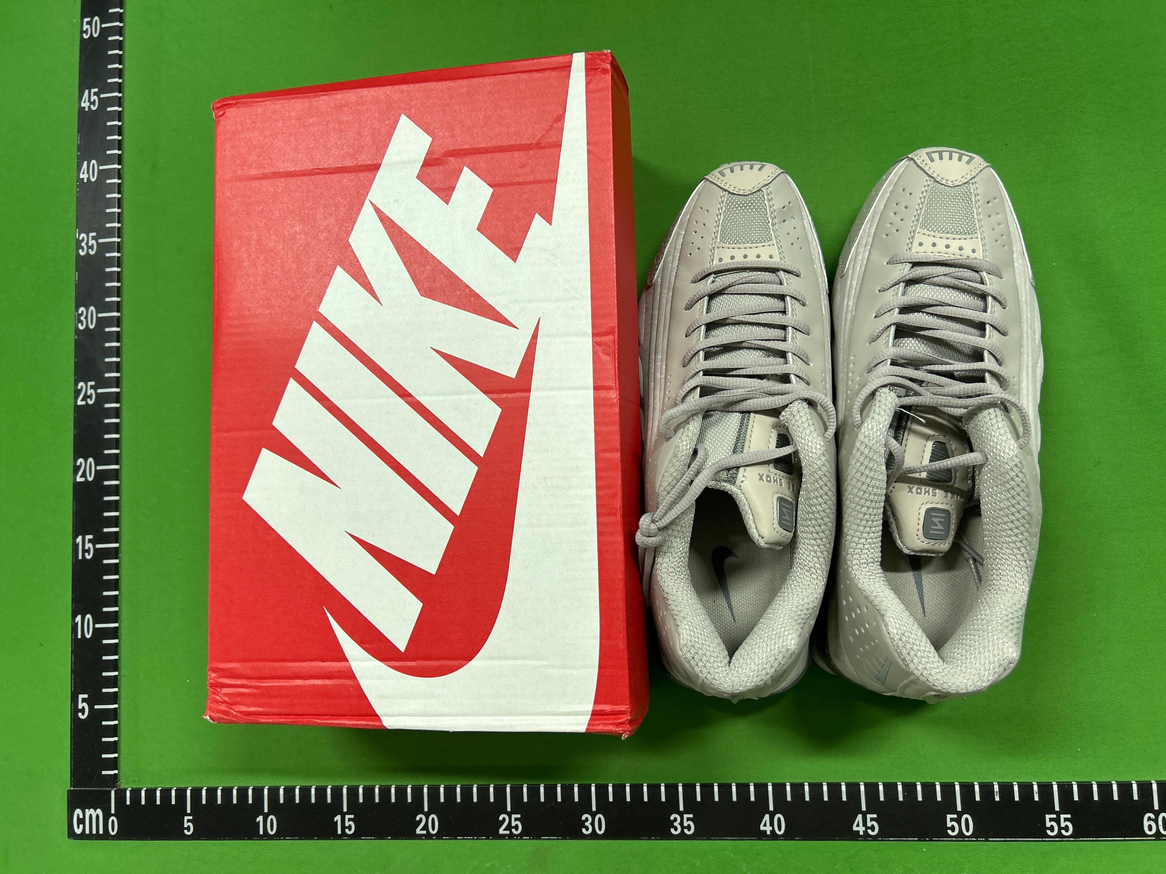 Foto QC 2 de Nike Shox R4 Barely Rose Metallic Platinum AR3565-600