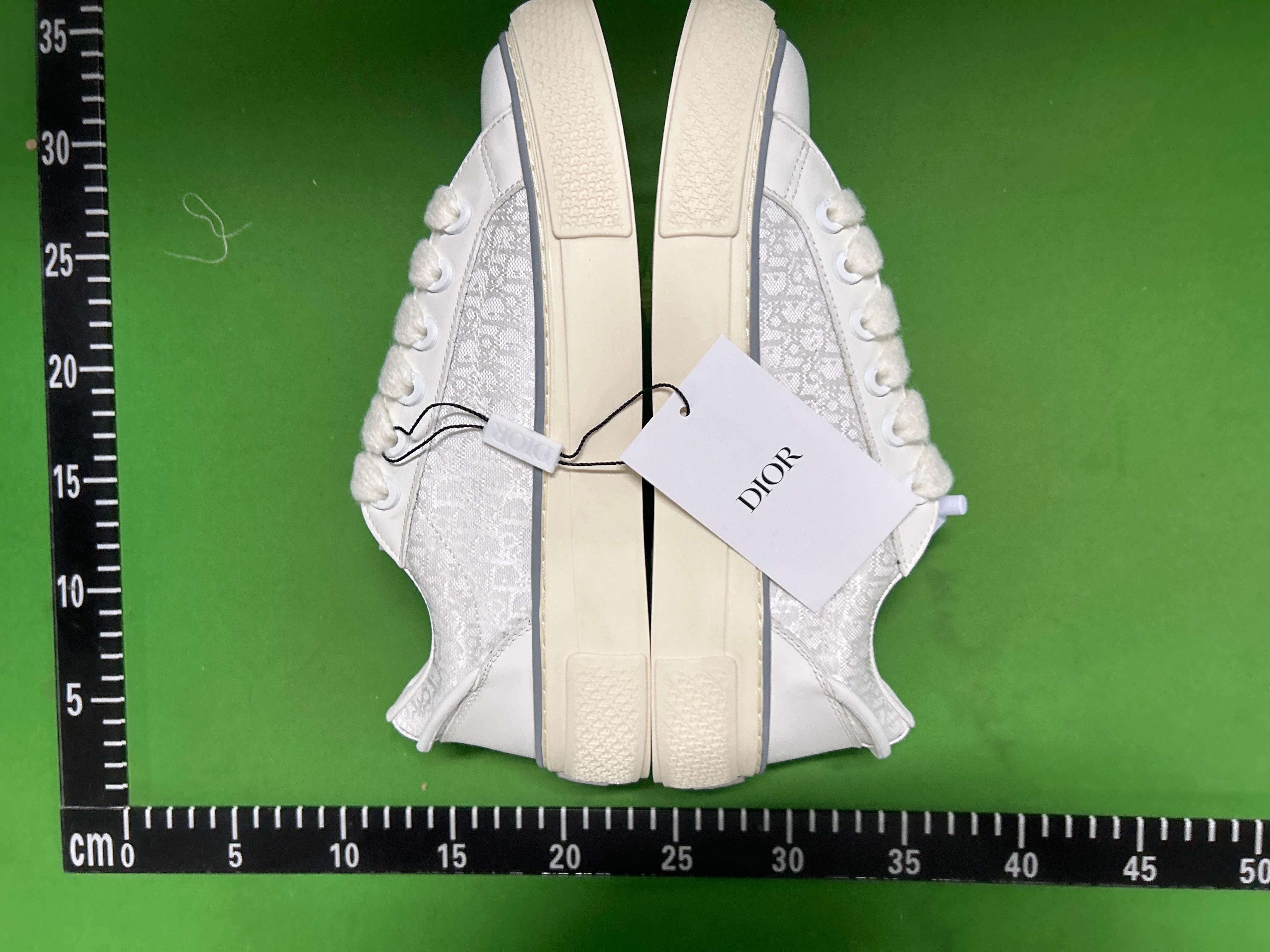 Foto QC 5 de Dior B33 Low Grey Dior Oblique