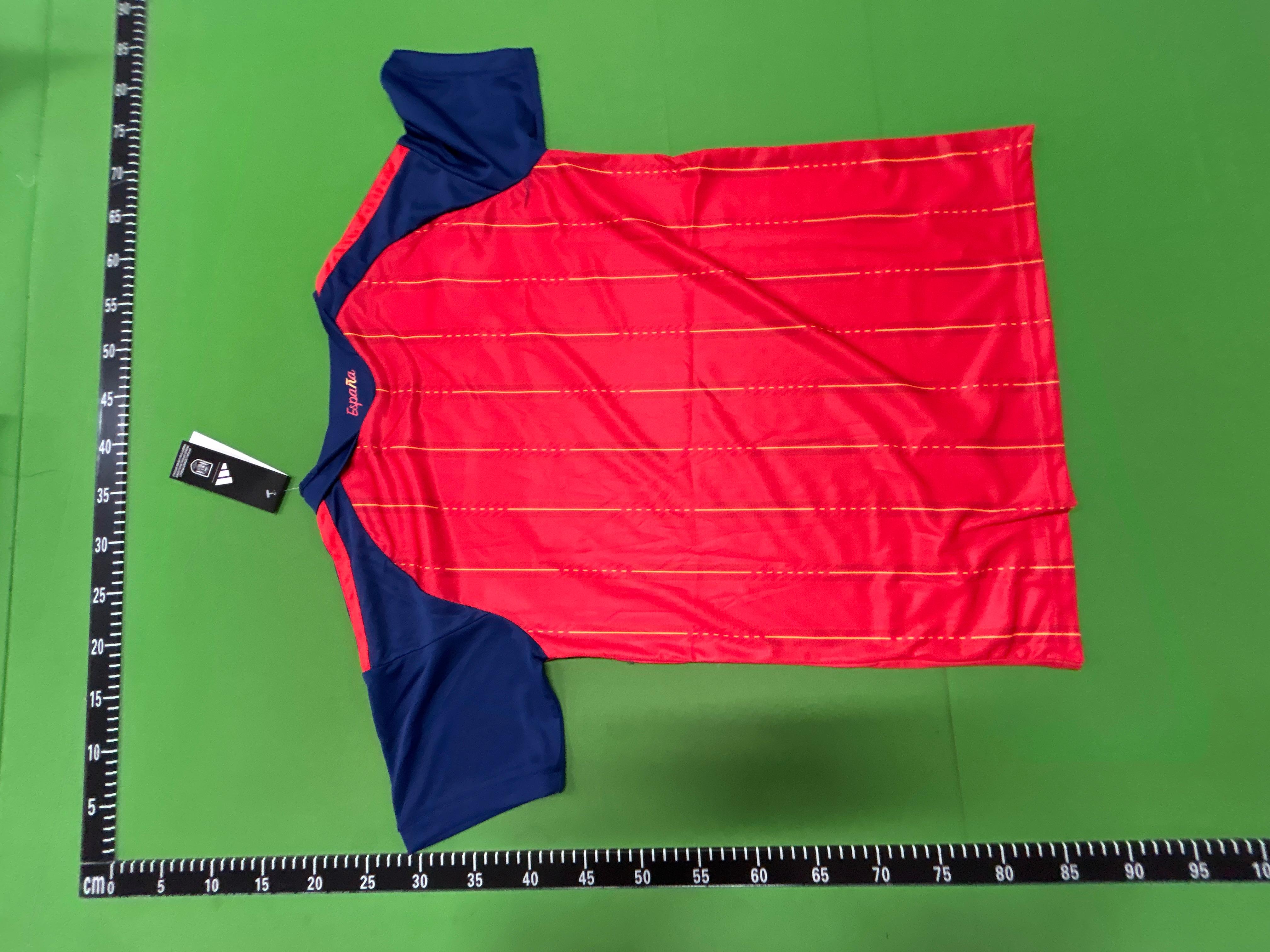 Foto QC 4 de adidas x Spain 2026/27 Away Pre-Match Jersey Burgundy