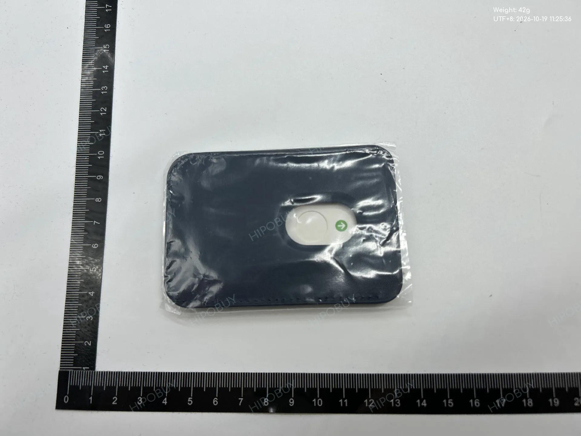 Foto QC 2 de Apple Leather MagSafe Wallet for iPhone 14 and 15 Saddle Brown