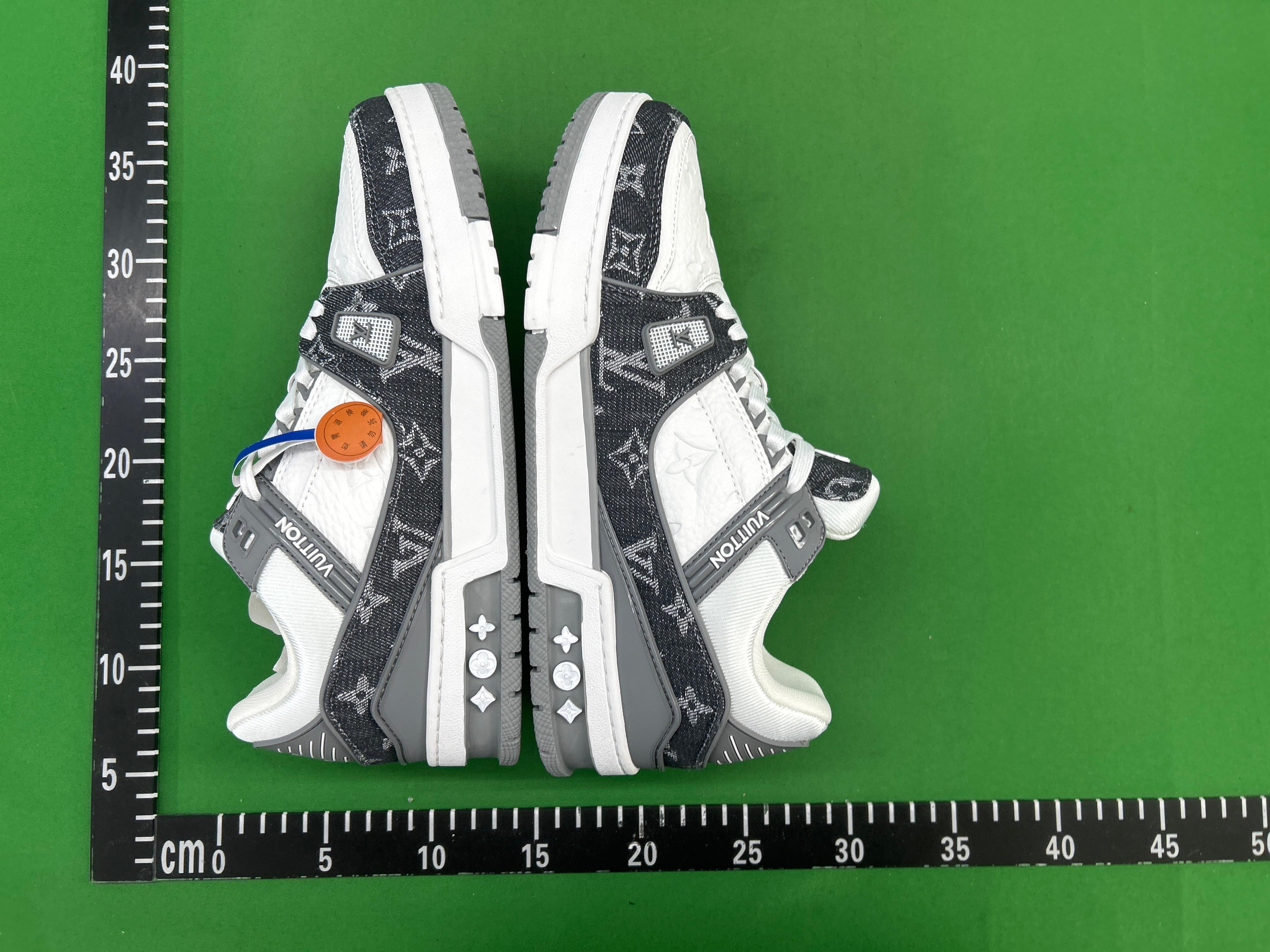 Foto QC 7 de Louis Vuitton Trainer Low Monogram Denim White Blue