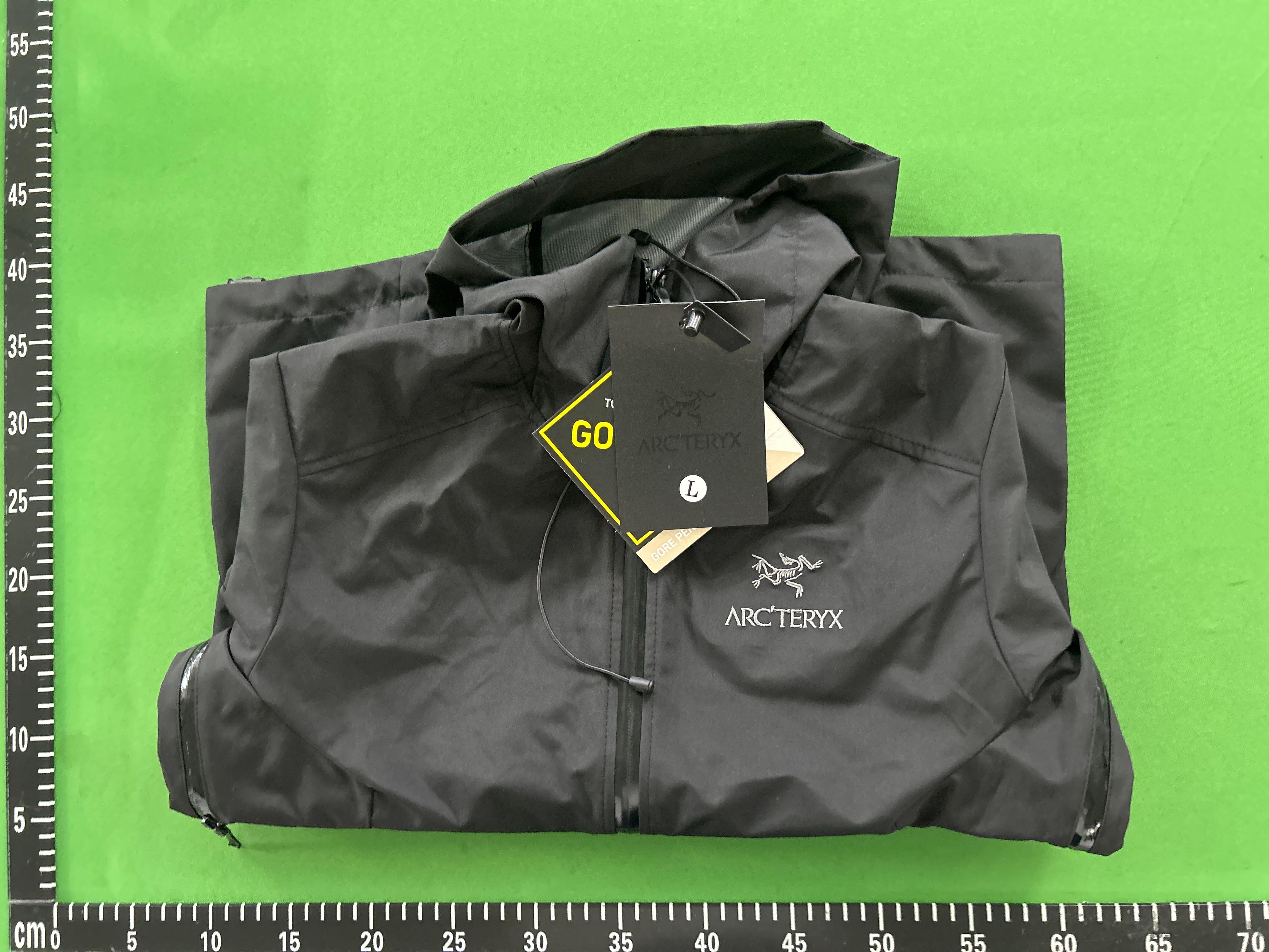 Foto QC 5 de Arc'teryx Walk Gently Beta SL Shell Jacket GORE-TEX Black Sapphire