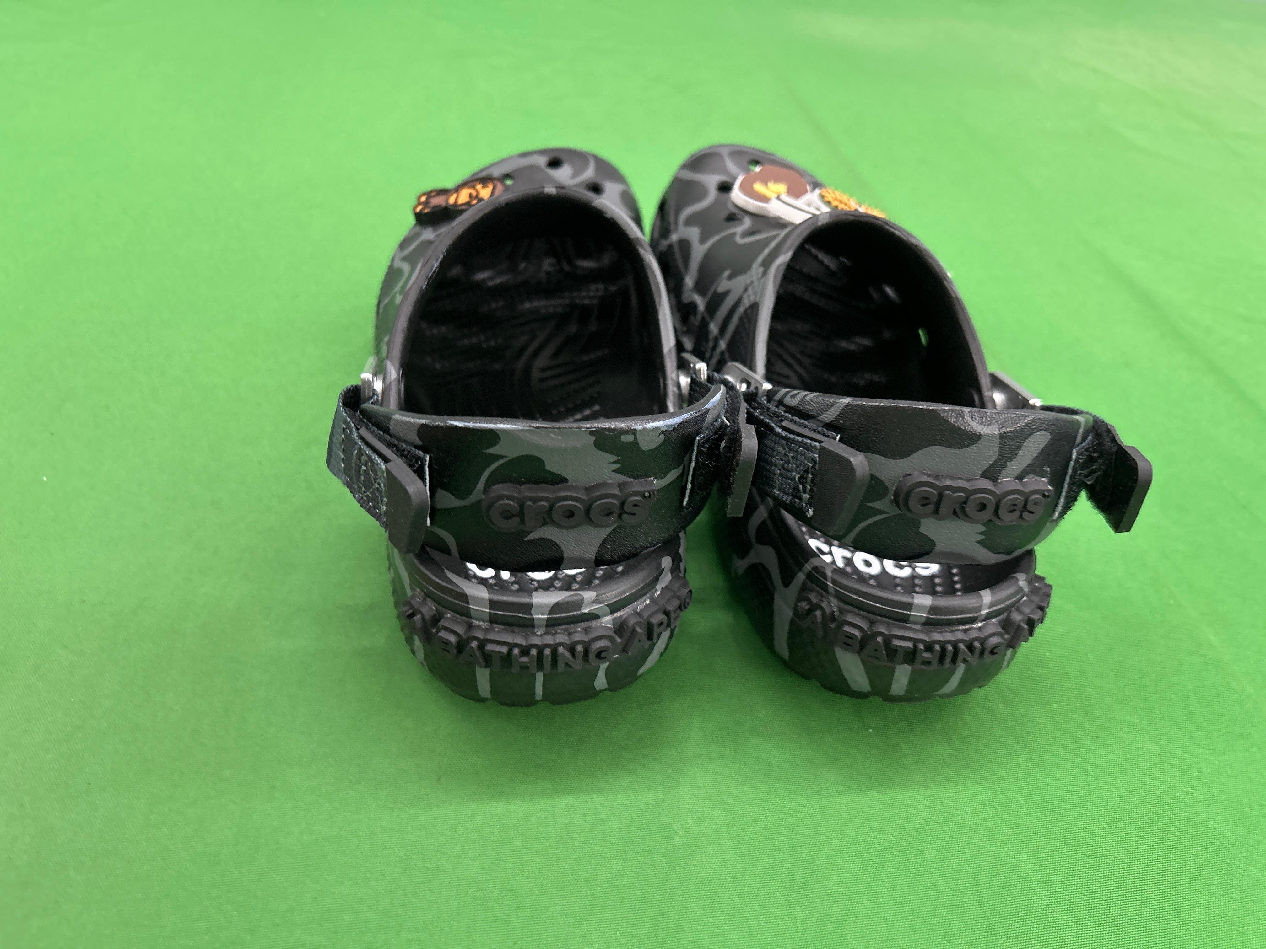 Foto QC 2 de Crocs Classic Clog Foam Bape Blue Camo 209627-4TB