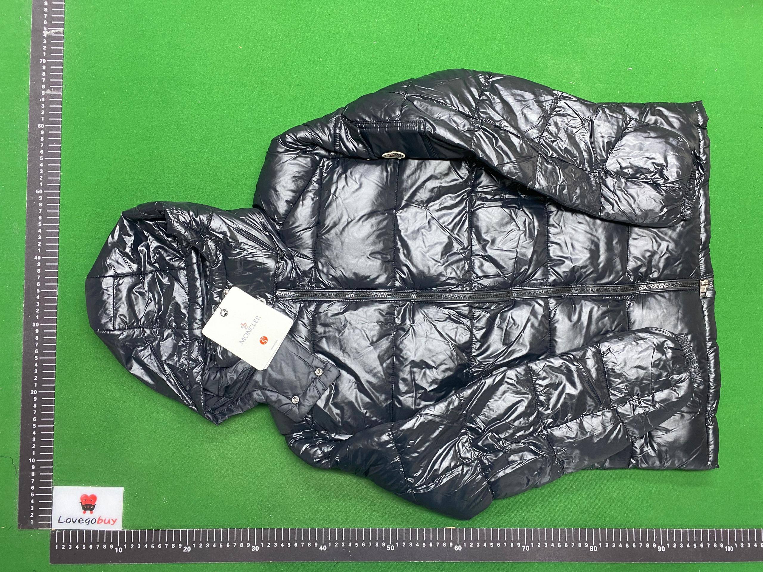 Foto QC 2 de Moncler Maya Puffer Jacket Tricolour Tape Down Black