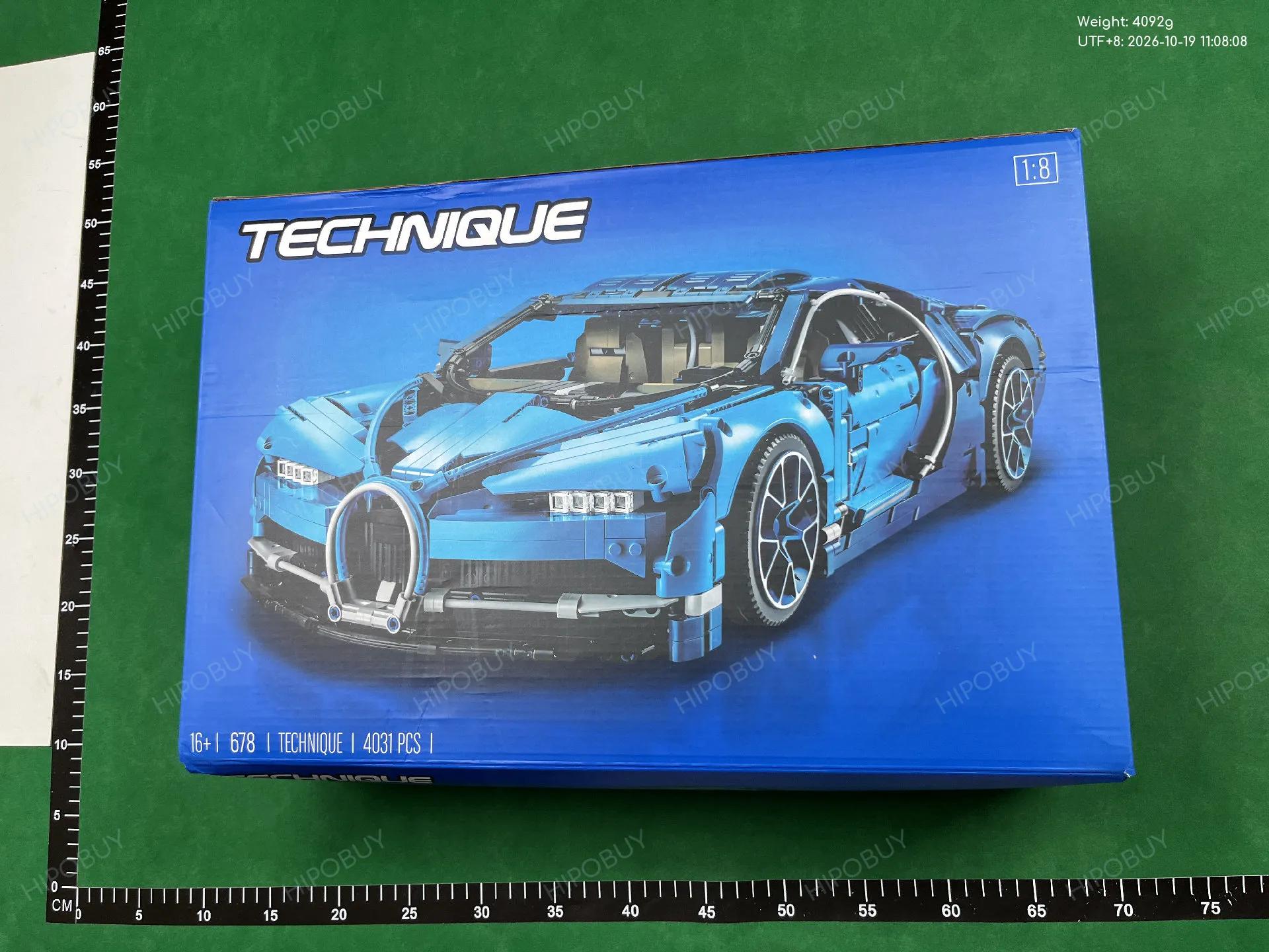 Foto QC 7 de LEGO Technic Bugatti Chiron Building Toy