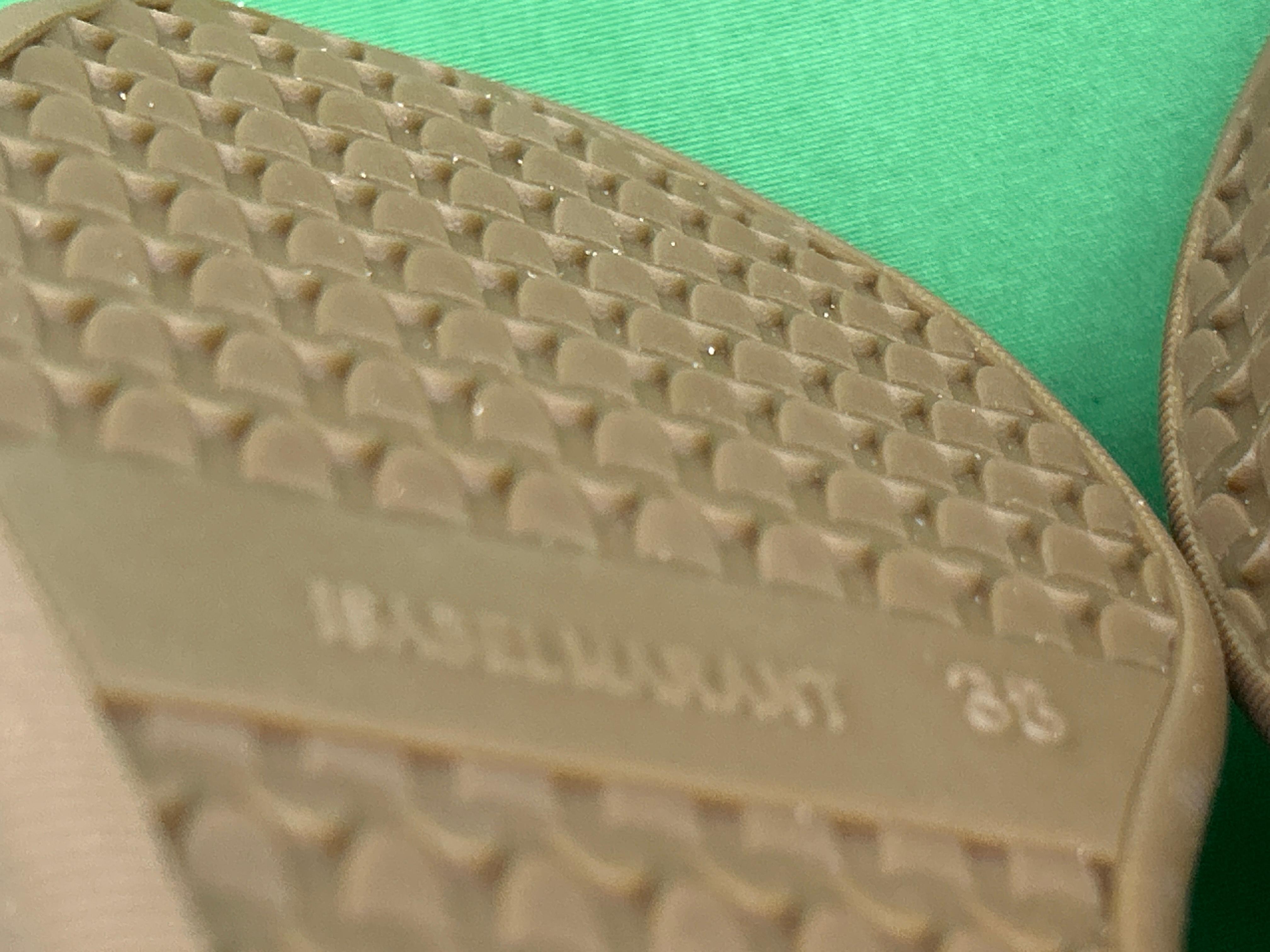 Foto QC 7 de Isabel Marant Bekett Suede Wedge Sneakers Taupe