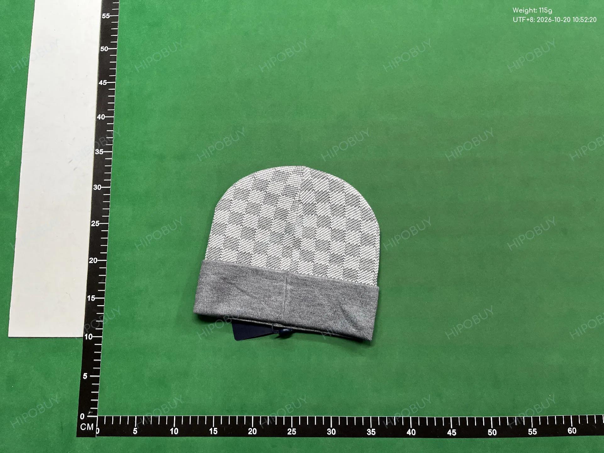 Foto QC 3 de Louis Vuitton Damier Set 2-Piece Grey