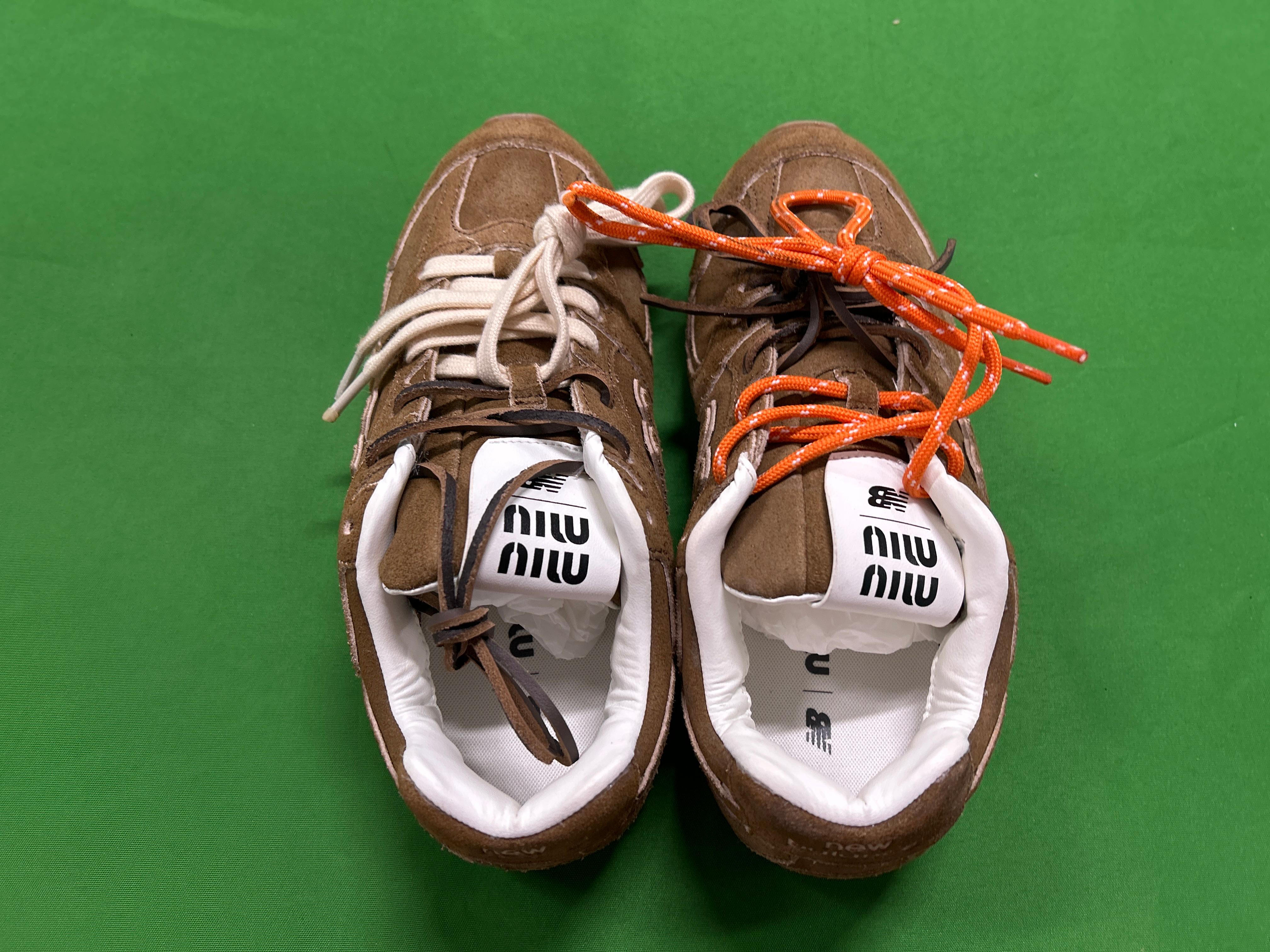 Foto QC 3 de New Balance 530 SL Miu Miu White 5E165E-3D8C-F0009-F-BD05