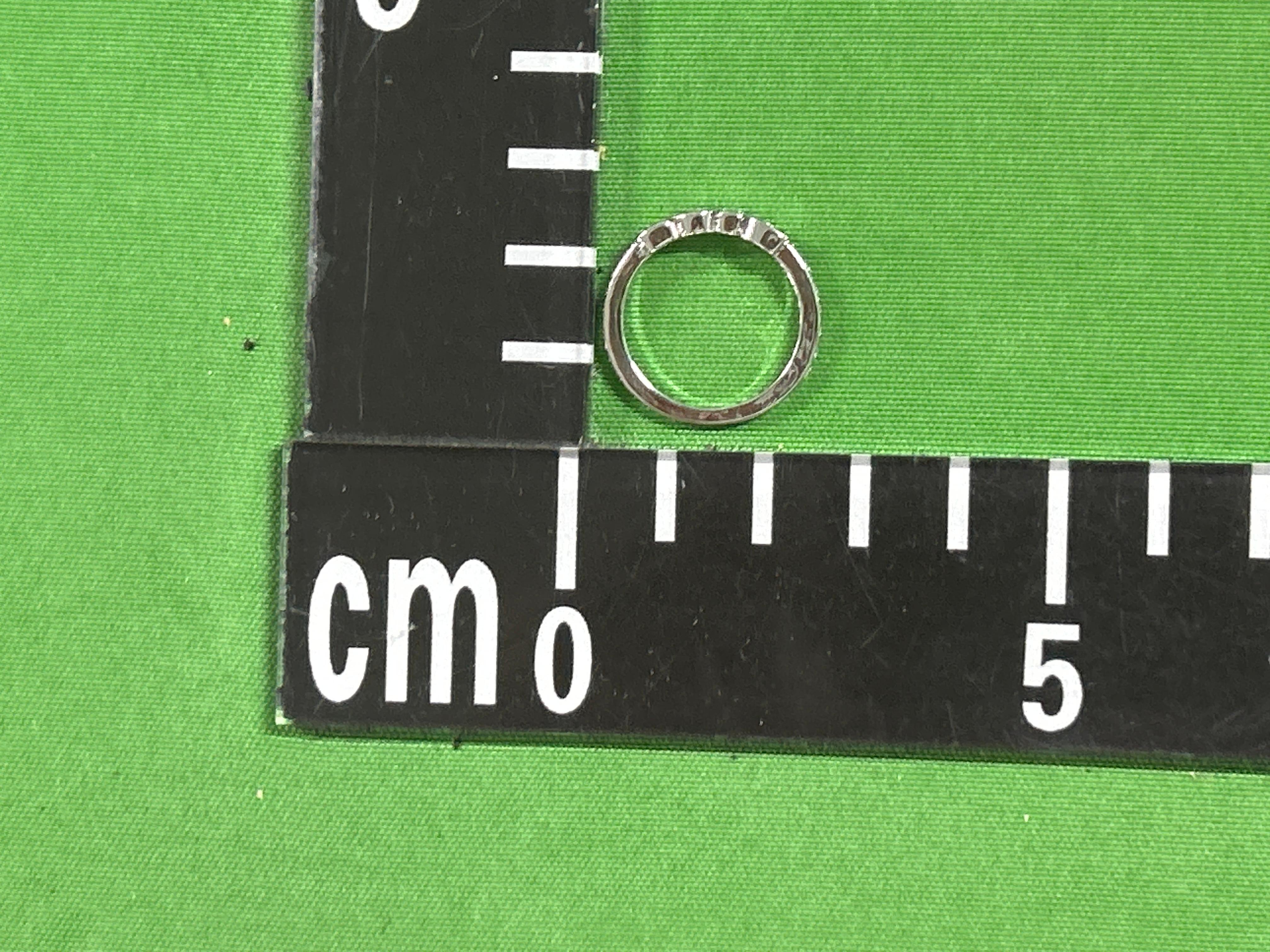 Foto QC 2 de Dior Dior Evolution Ring Metal and Strass Crystal Gold