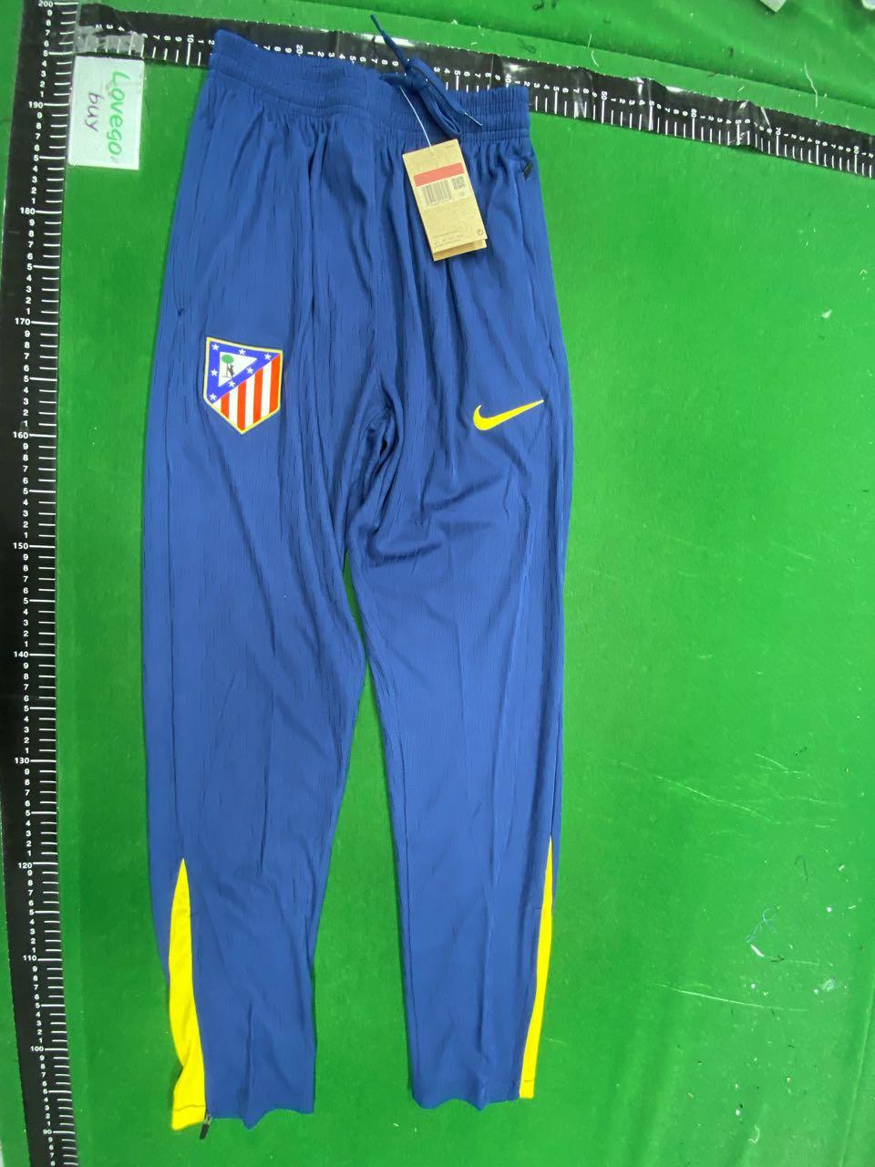 Foto QC 2 de adidas Juventus 2025/26 Training Tracksuit Black