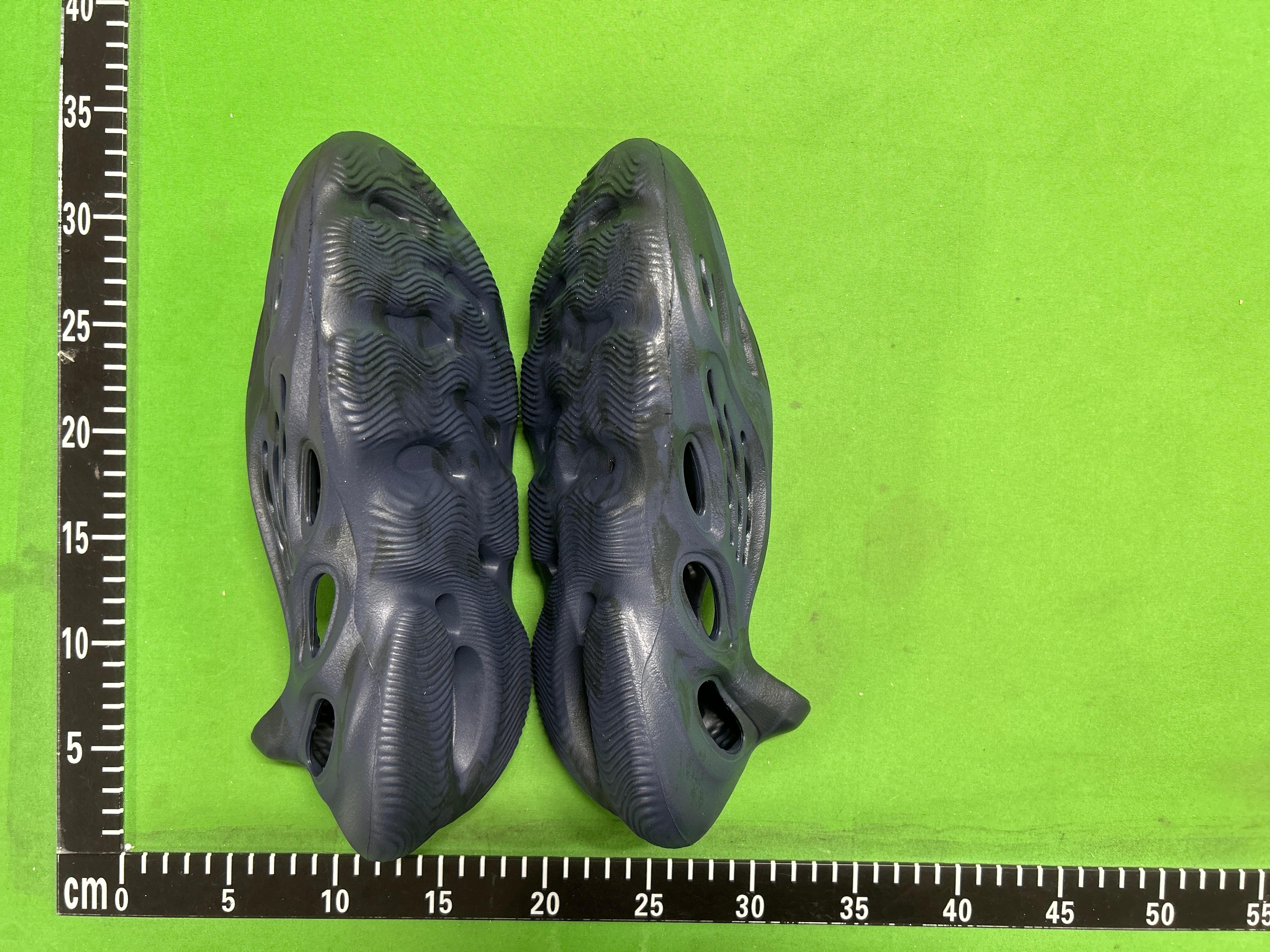 Foto QC 2 de adidas Yeezy Slide Foam Onyx