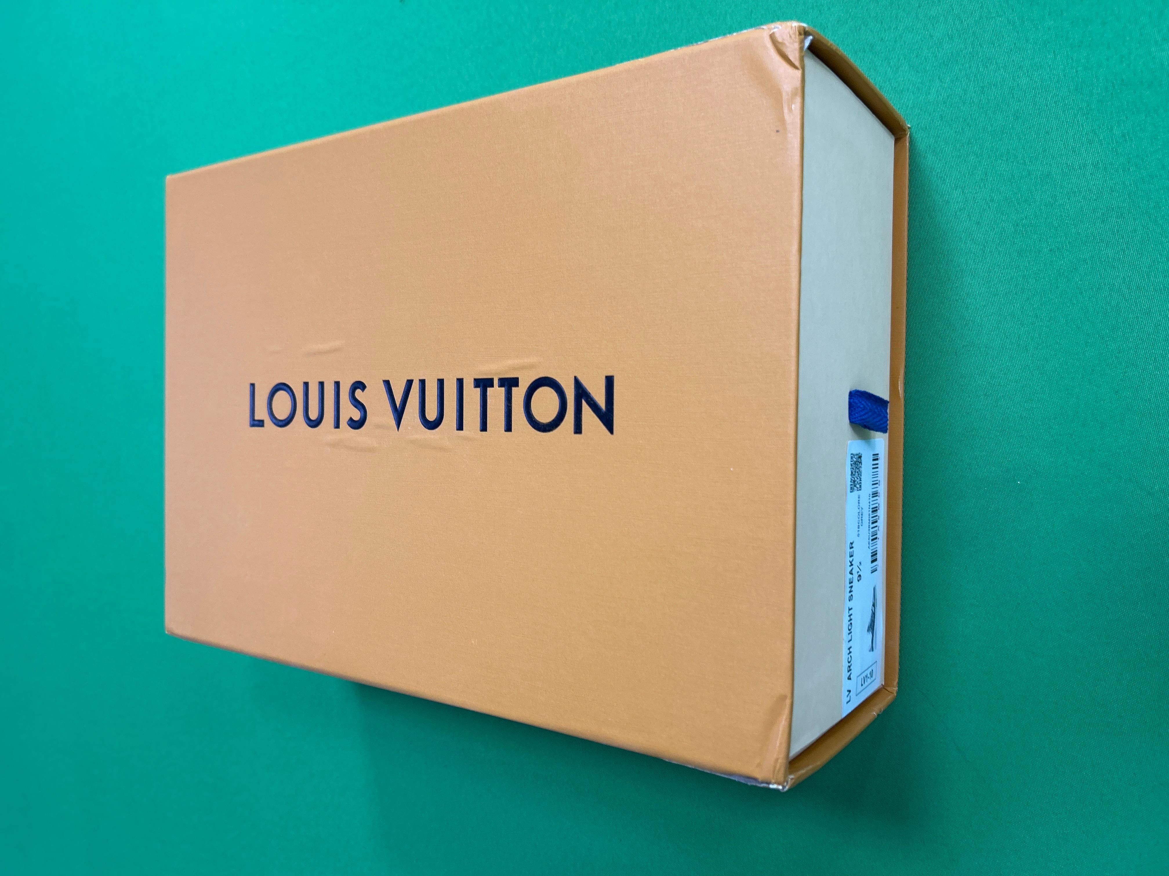 Foto QC 4 de Louis Vuitton Trainer Low Monogram Black White LV1-03