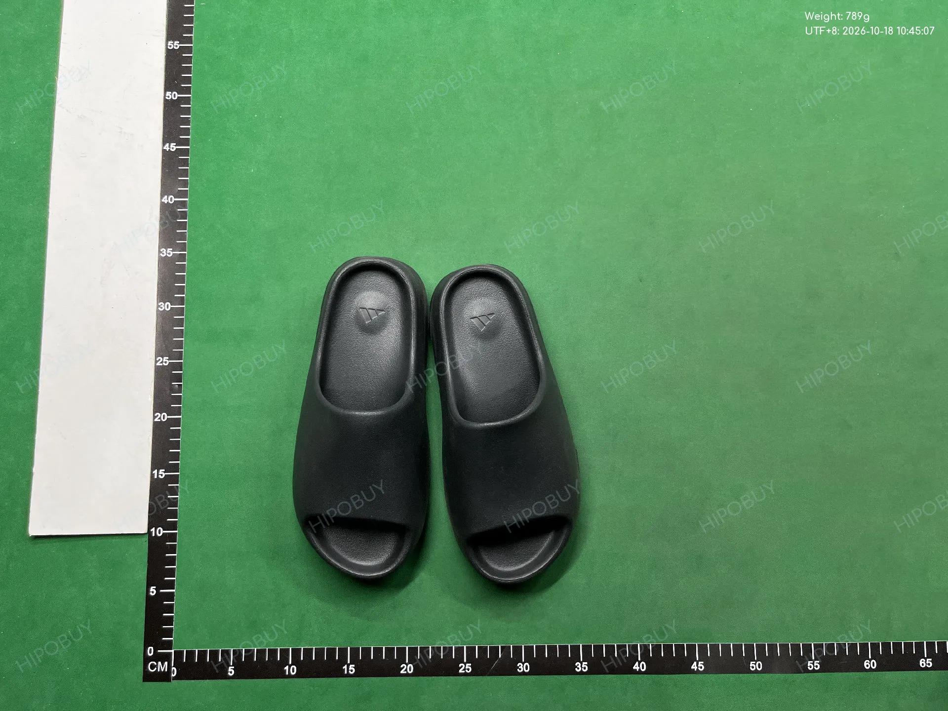 Foto QC 5 de Yeezy Foam RNR Onyx HP8739