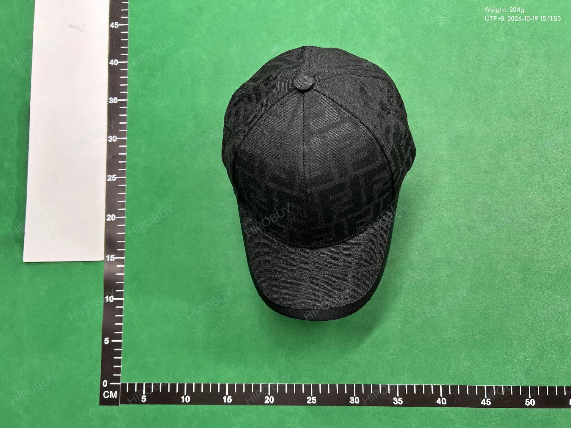 Foto QC 4 de Fendi FF Monogram Leather Trim Cap Tobacco/Black