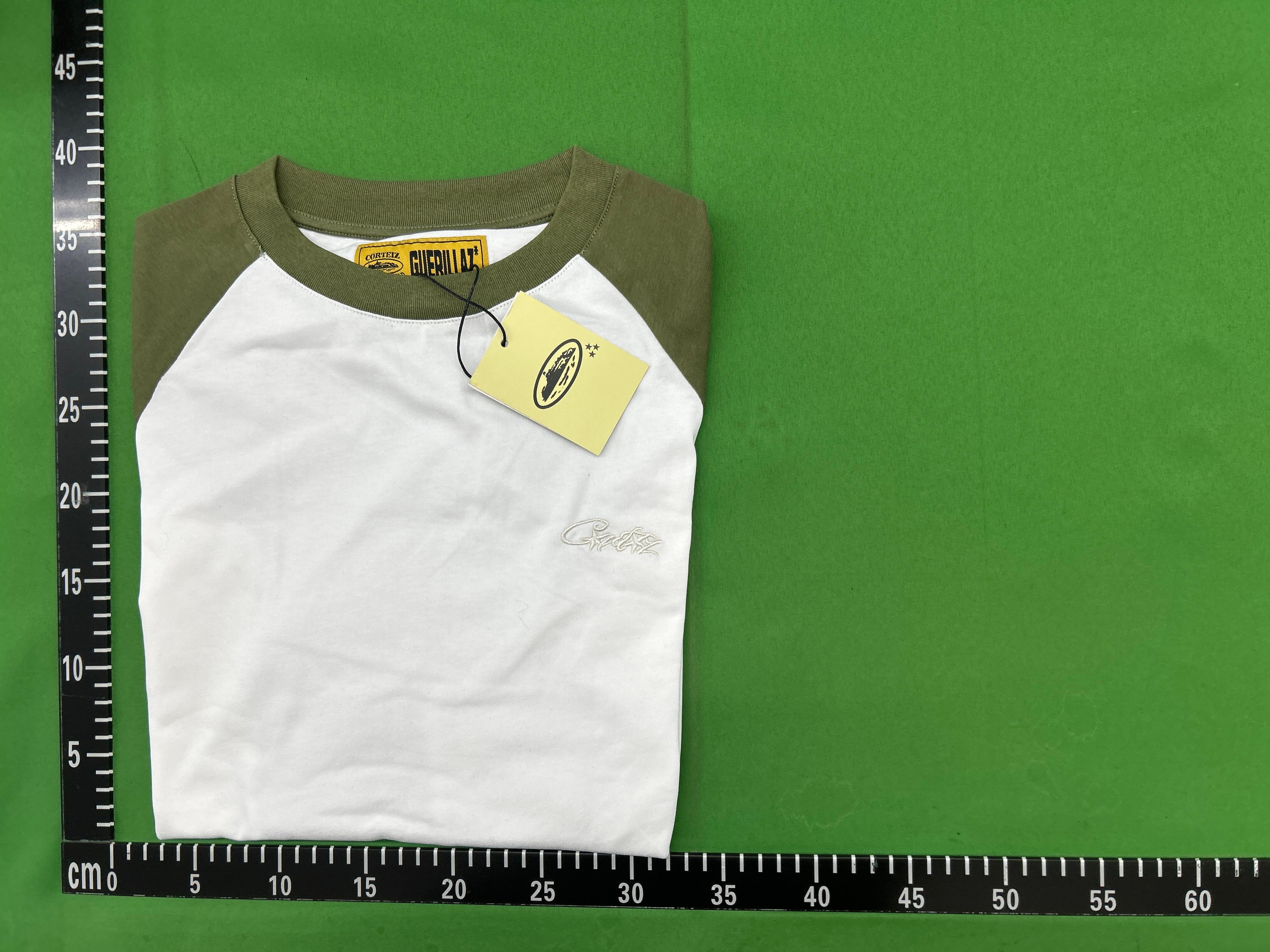 Foto QC 1 de Corteiz Crewneck Sweater Ribbed Knit Cream